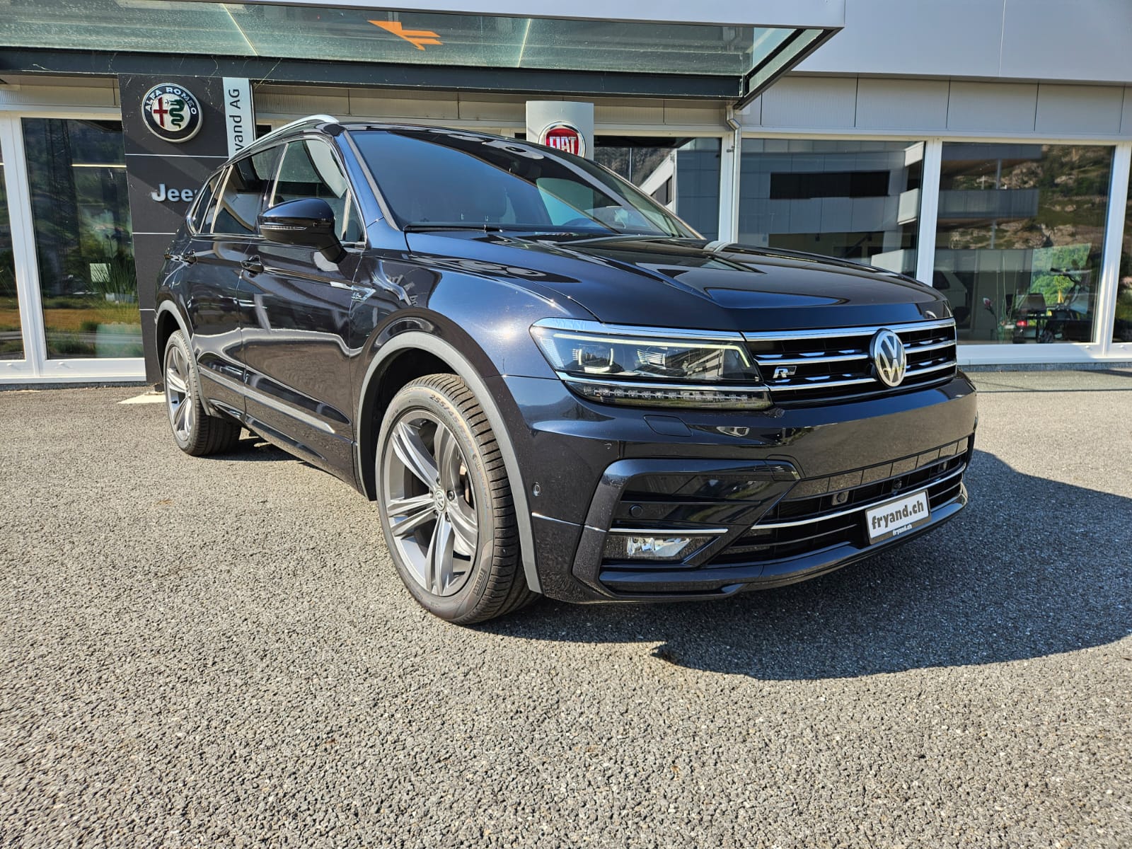VW Tiguan Allspace 2.0 TDI SCR Highline 4Motion DSG-image-7
