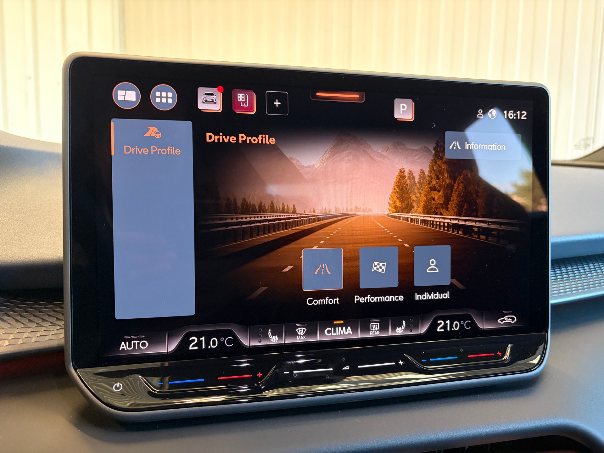 CUPRA Terramar 1.5 eTSI DSG PANORAMA HEAD-UP AHK - HERSTELLERGARANTIE BIS 2028!-image-14