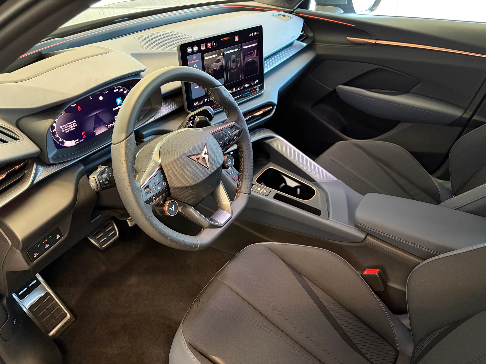 CUPRA Terramar 1.5 eTSI DSG PANORAMA HEAD-UP AHK - HERSTELLERGARANTIE BIS 2028!-image-9