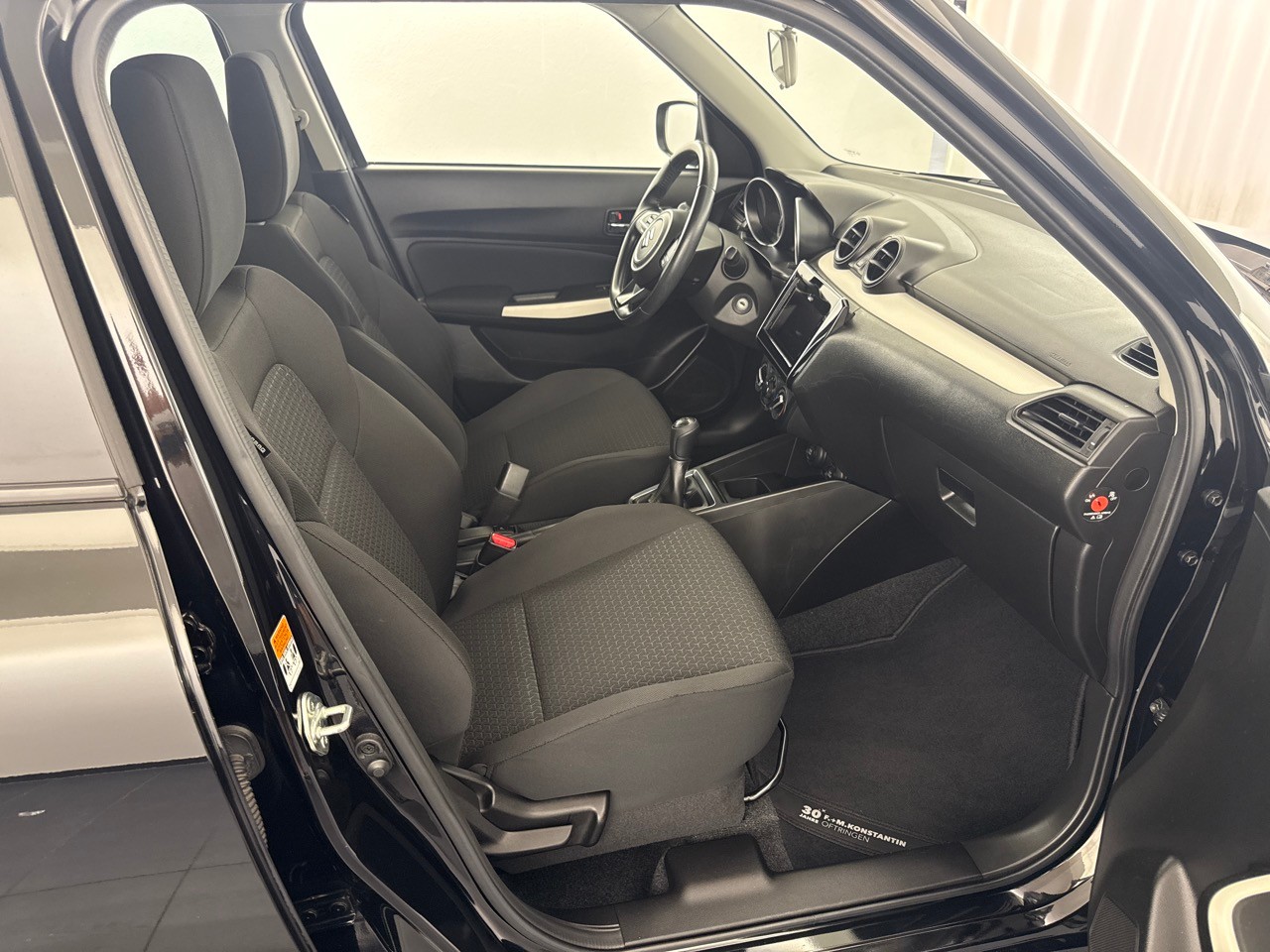 SUZUKI Swift 1.2i Compact+ 4x4-image-8