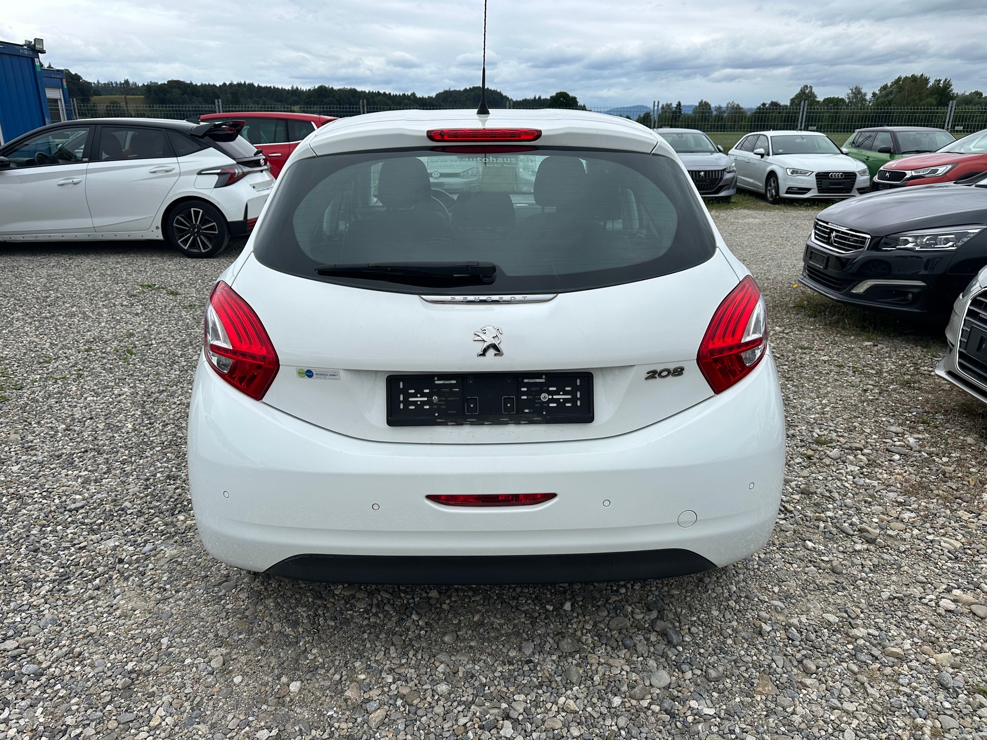 PEUGEOT 208 1.4 VTI Active-image-4
