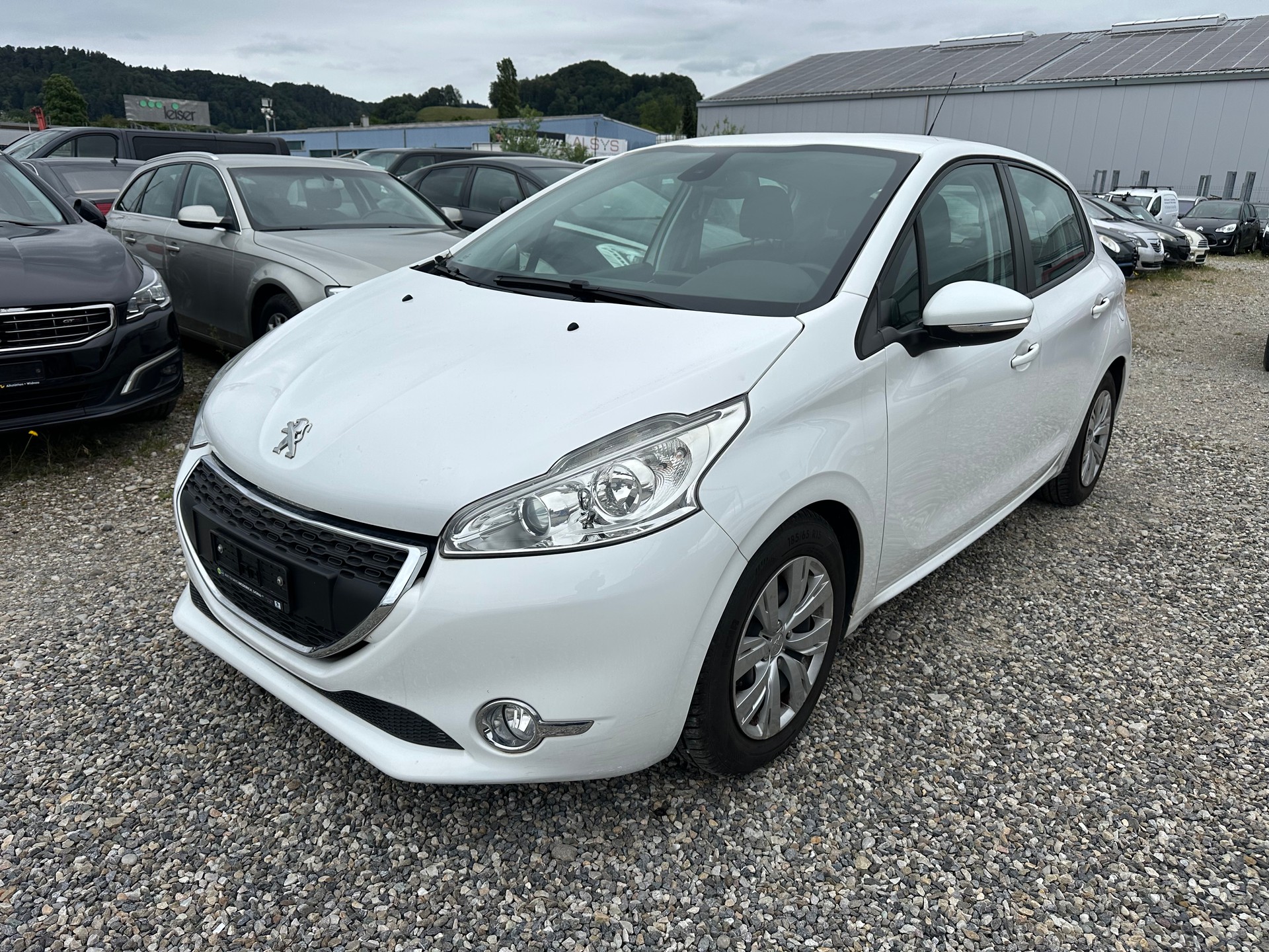 PEUGEOT 208 1.4 VTI Active-image-0