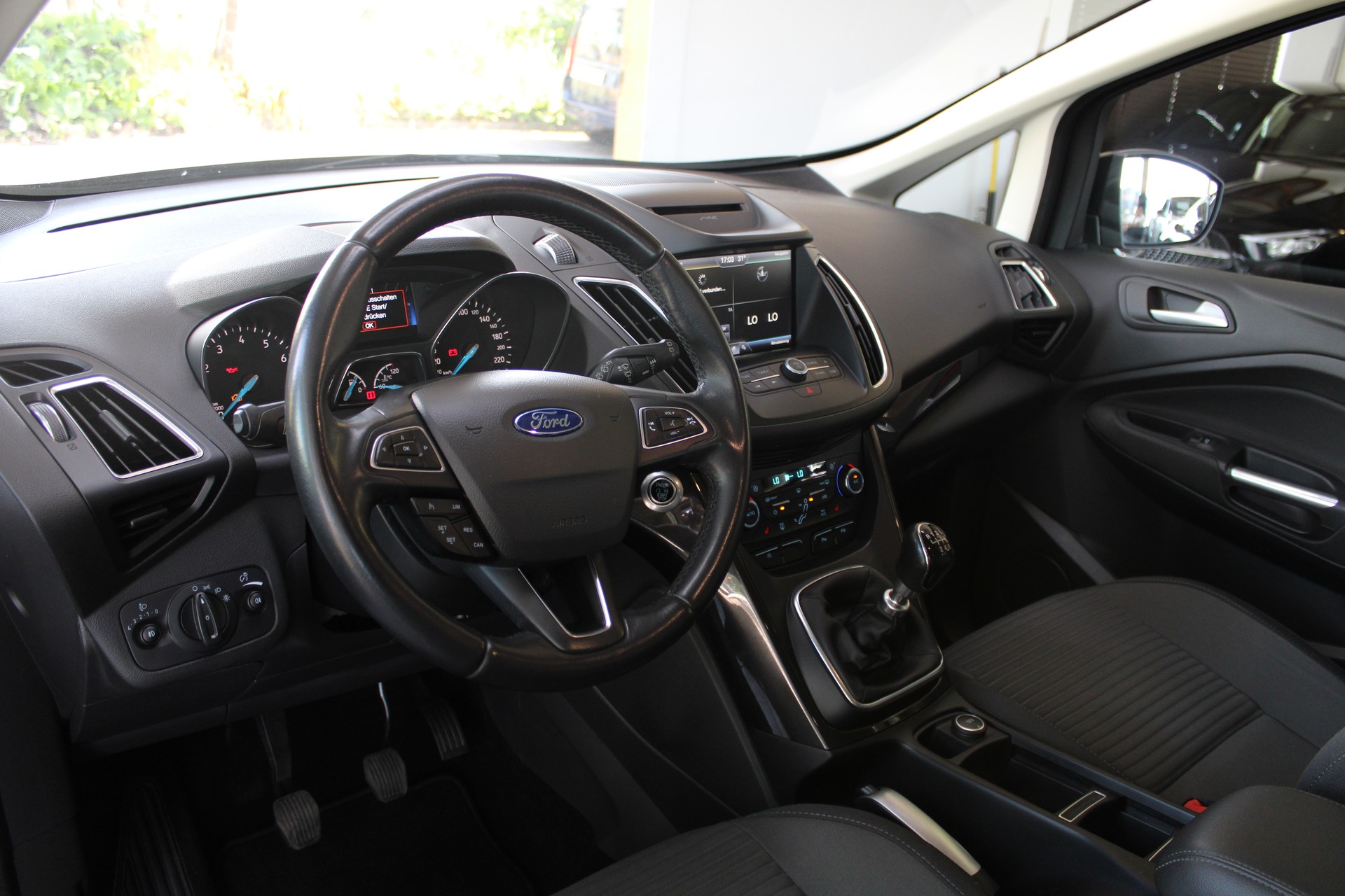 FORD C-Max 1.0 SCTi Sync Edition-image-6