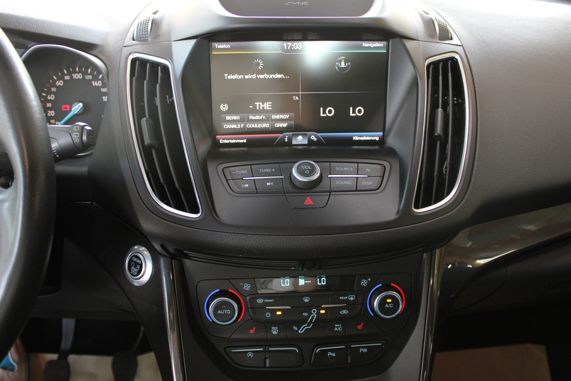 FORD C-Max 1.0 SCTi Sync Edition-image-7