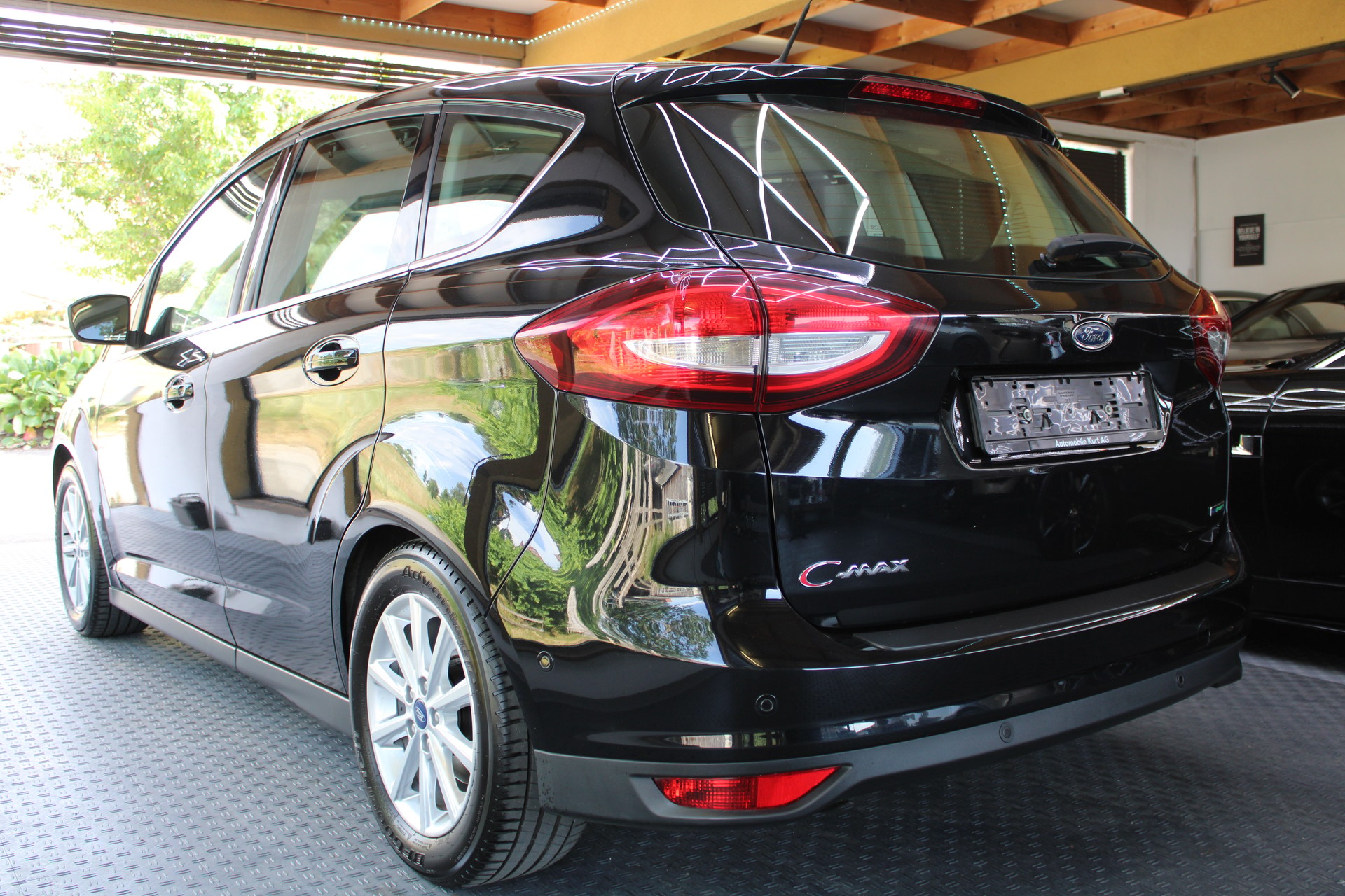 FORD C-Max 1.0 SCTi Sync Edition-image-5