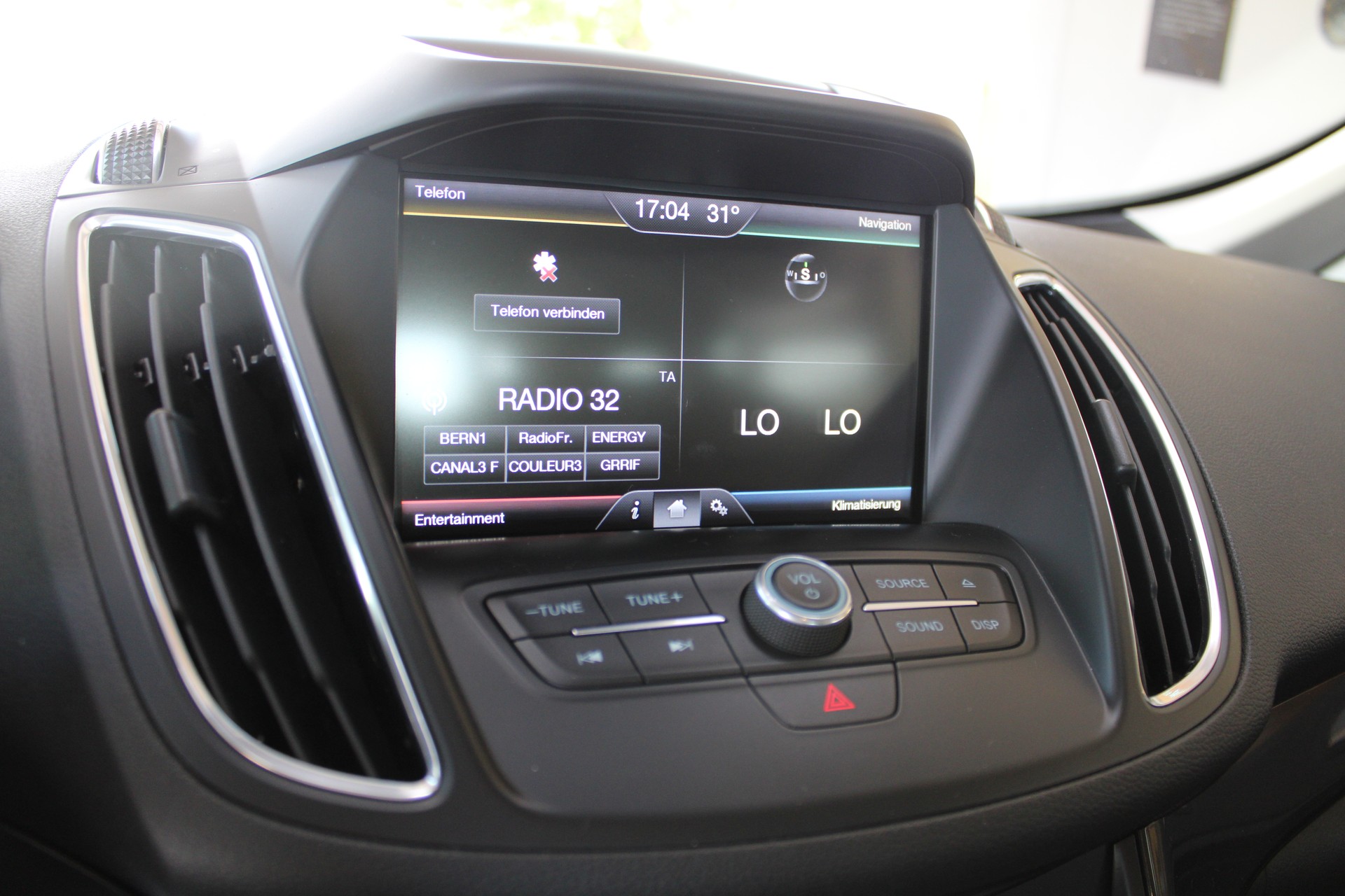 FORD C-Max 1.0 SCTi Sync Edition-image-9
