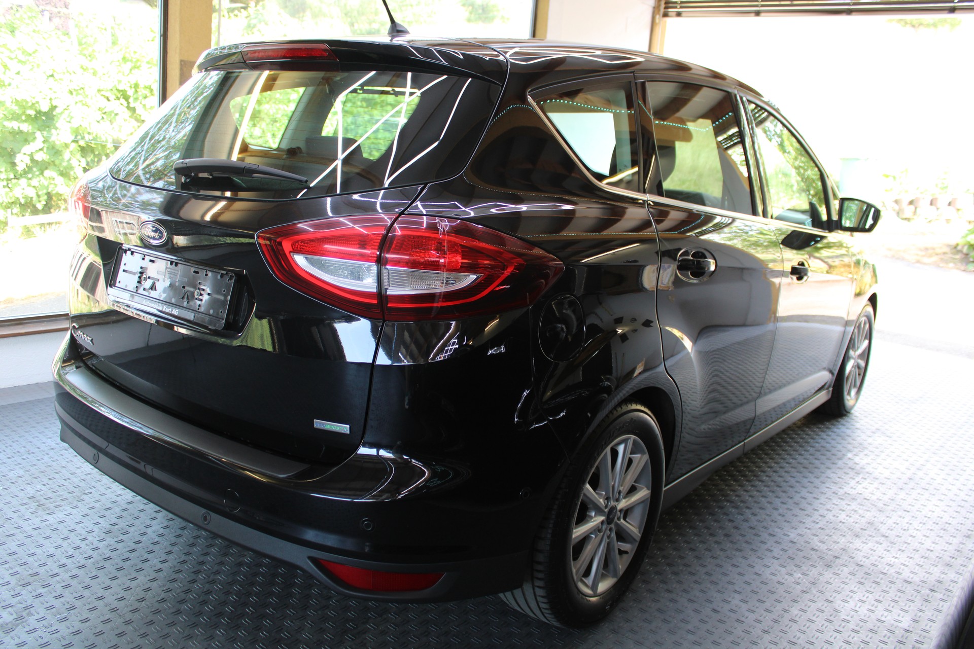 FORD C-Max 1.0 SCTi Sync Edition-image-3