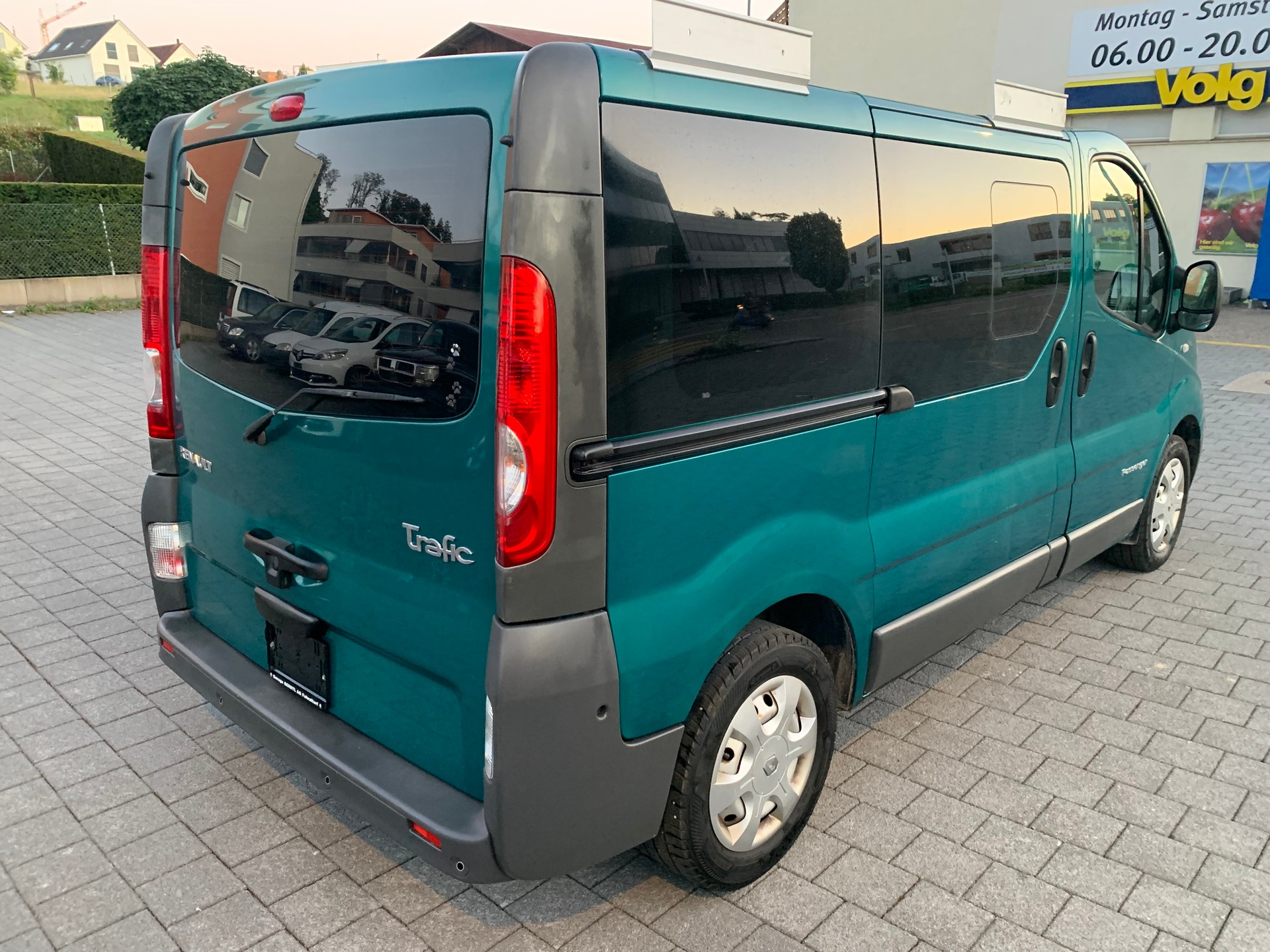 RENAULT Trafic 2.0 dCi L2H1 Grand Passenger Expression-image-2