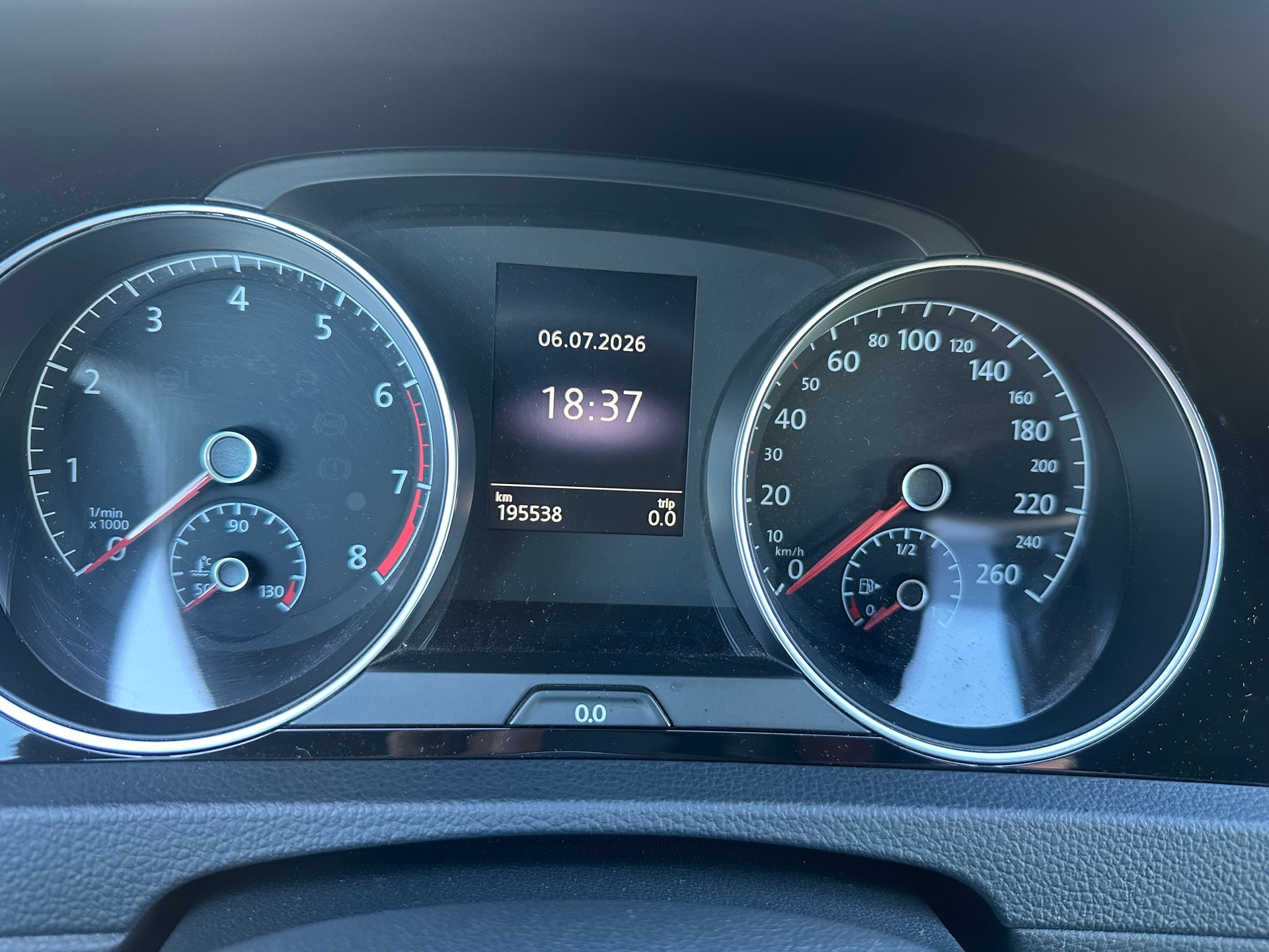 VW Golf 1.4 TSI Lounge R-Line DSG-image-7