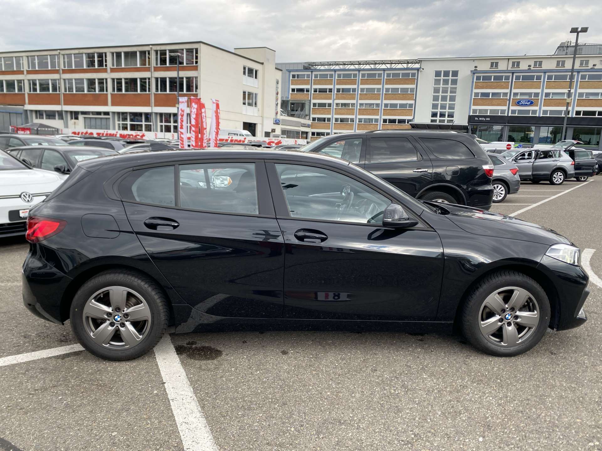 BMW 118d Steptronic-Automat Top-Preis-image-10