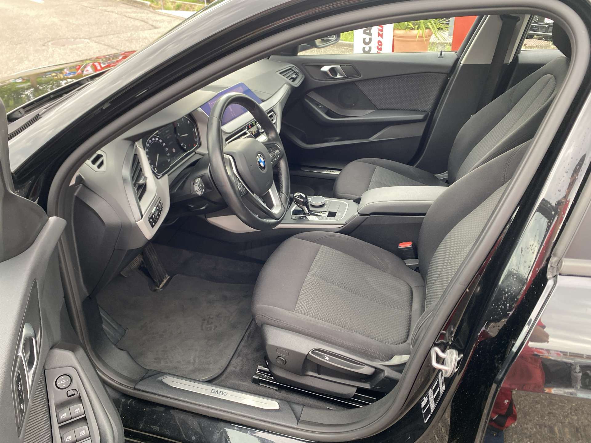 BMW 118d Steptronic-Automat Top-Preis-image-5