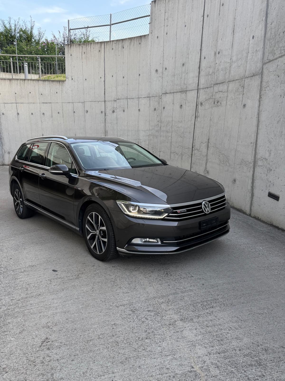 VW Passat Variant 2.0 TDI BMT Comfortline DSG 4Motion-image-0