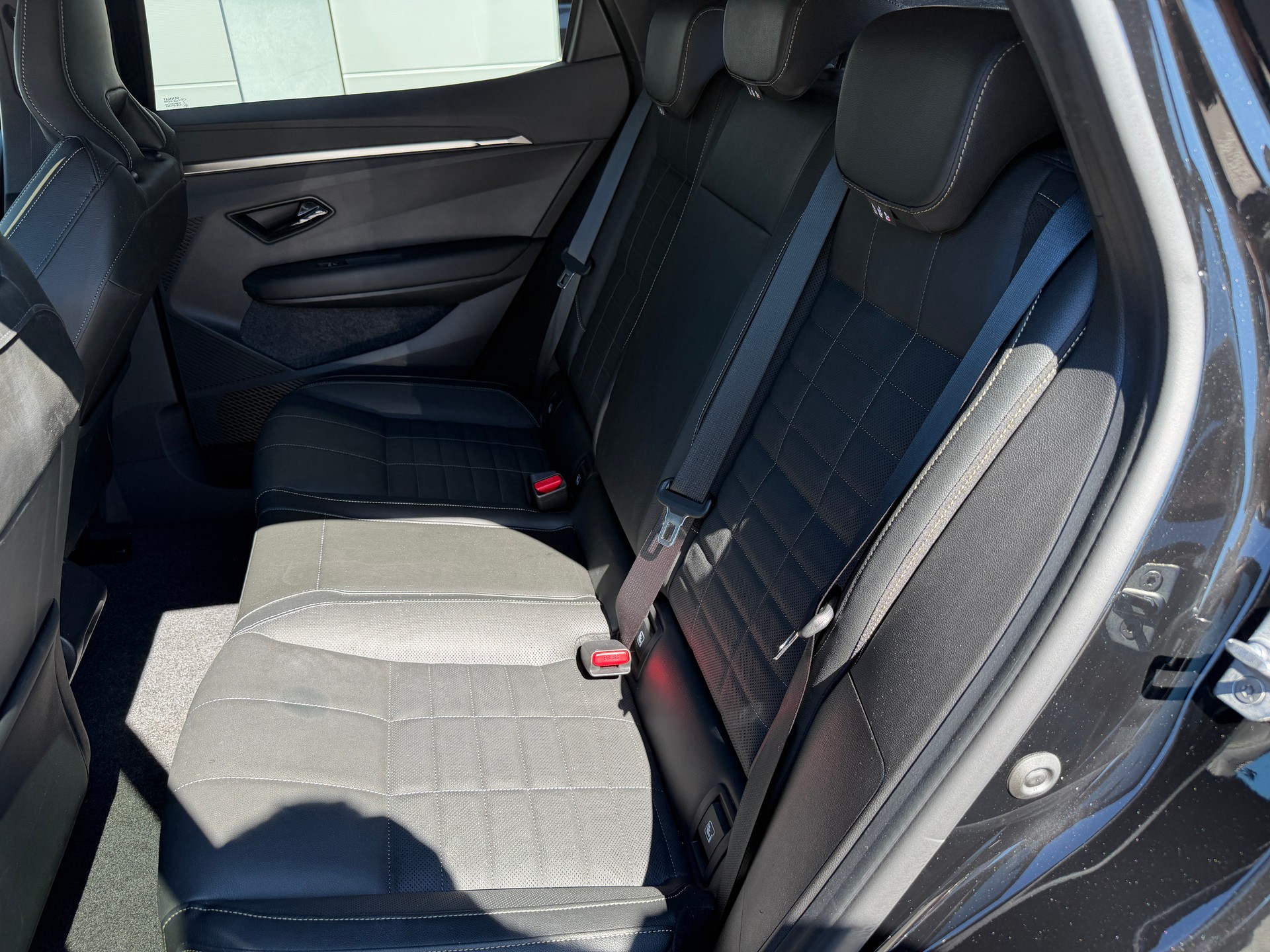 RENAULT Megane-image-5