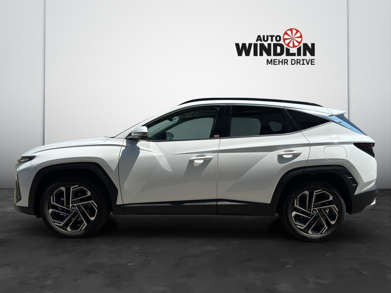 HYUNDAI Tucson 1.6 T-GDi HEV Vertex Swiss Edition 4WD MY27-showroom-element-2