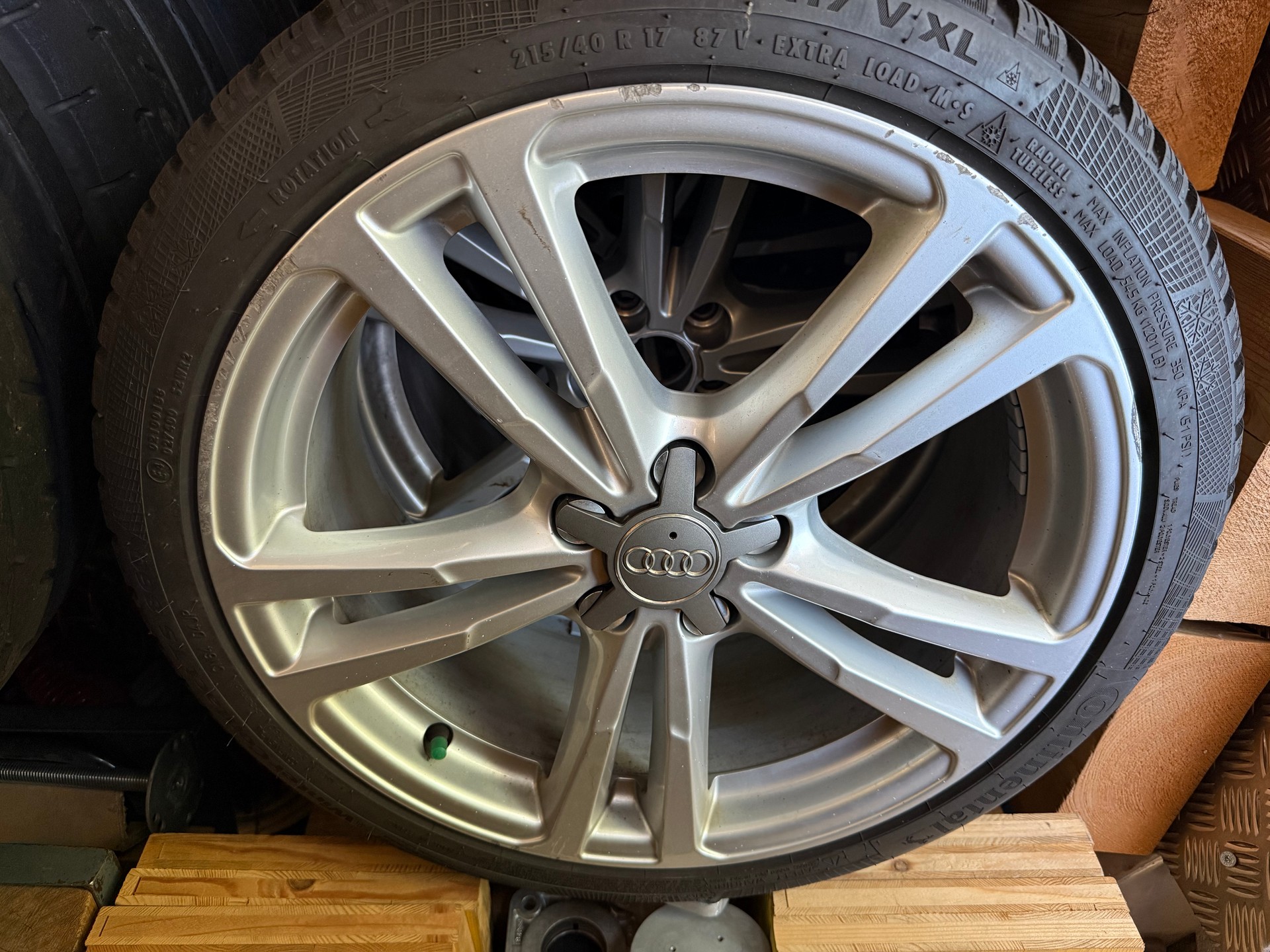 AUDI S1 2.0 TFSI quattro-image-8