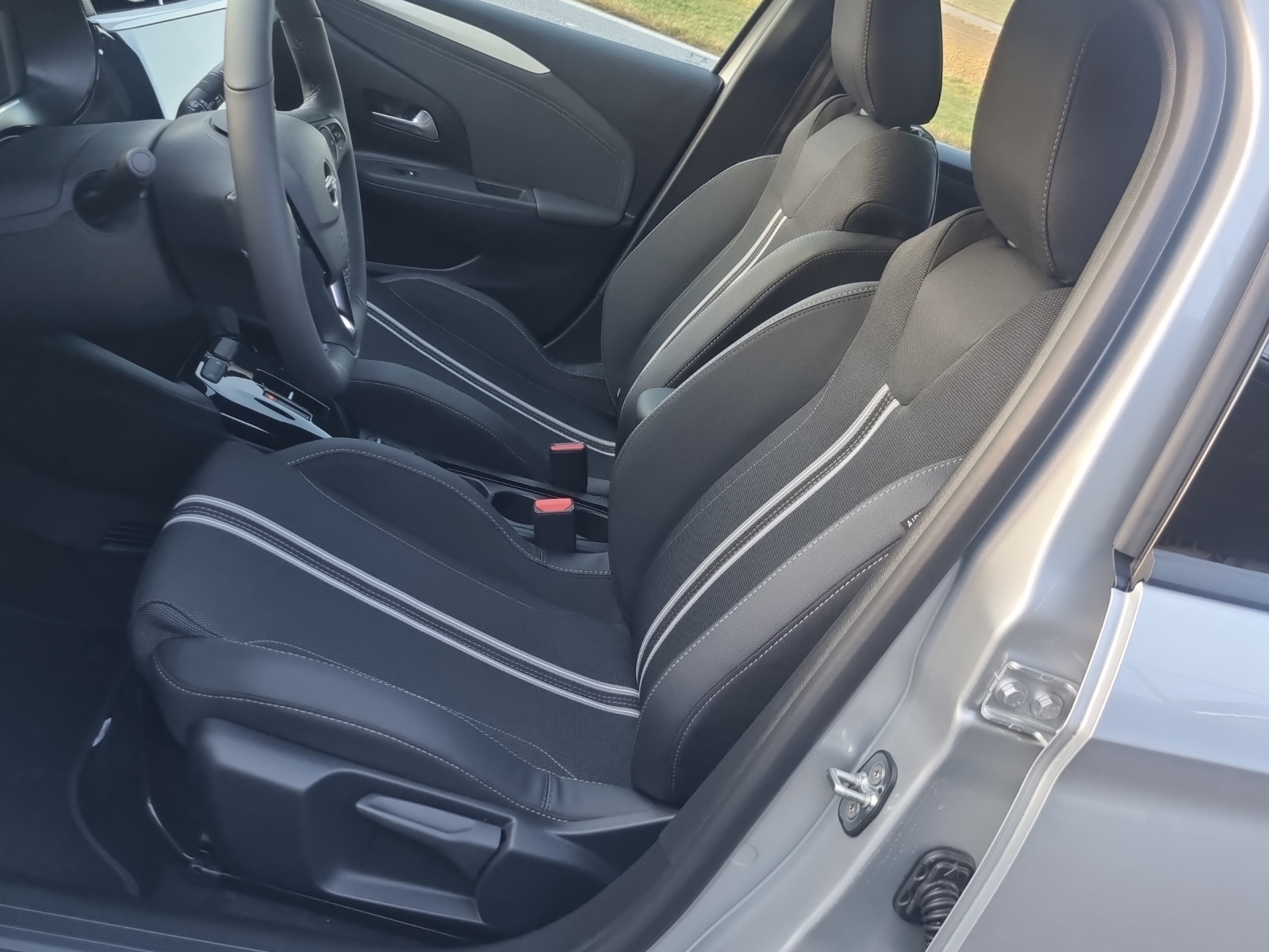 OPEL Corsa 1.2 T Hybrid Viva-image-6