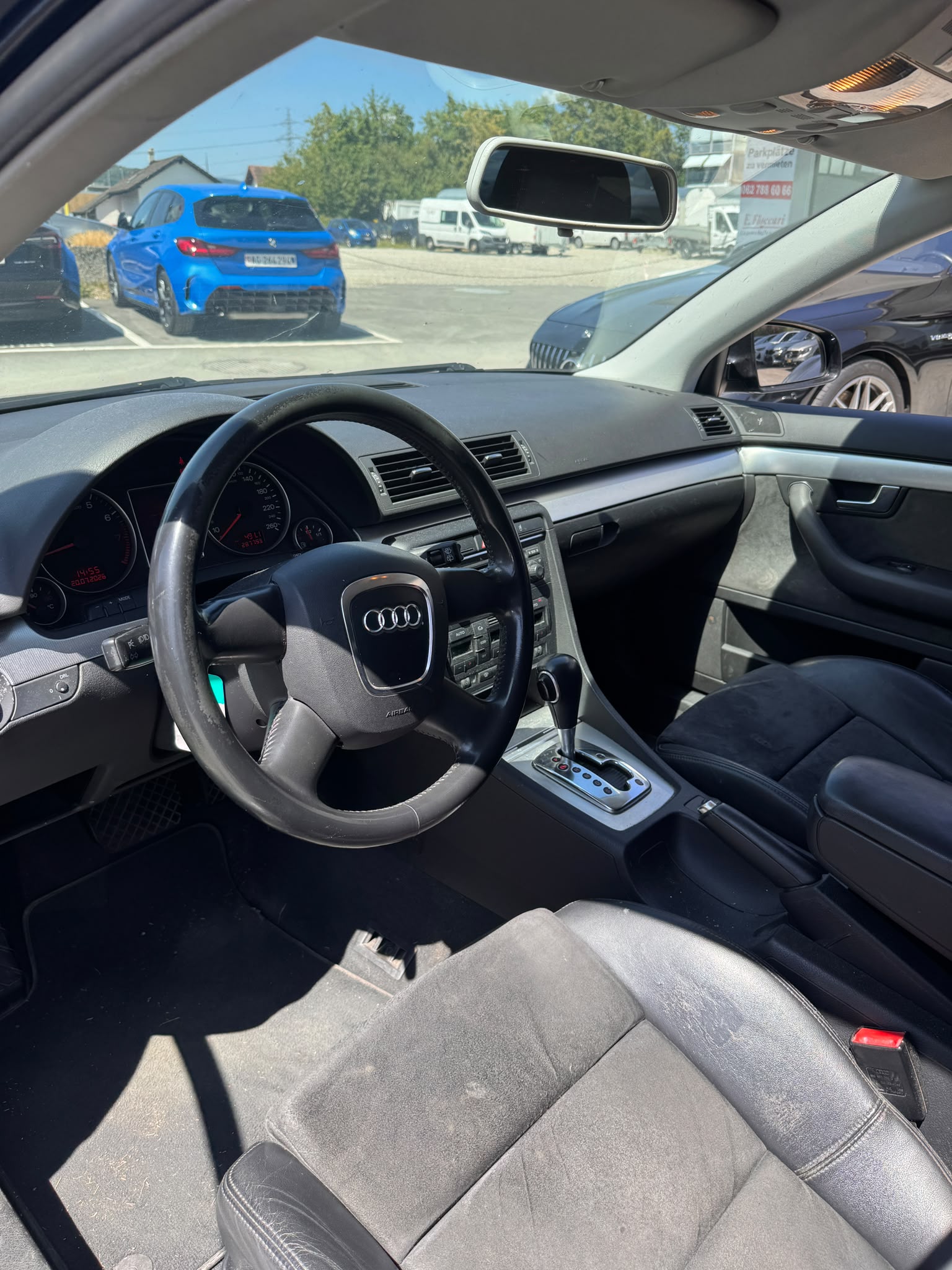 AUDI A4 Avant 1.8 Turbo-showroom-element-3