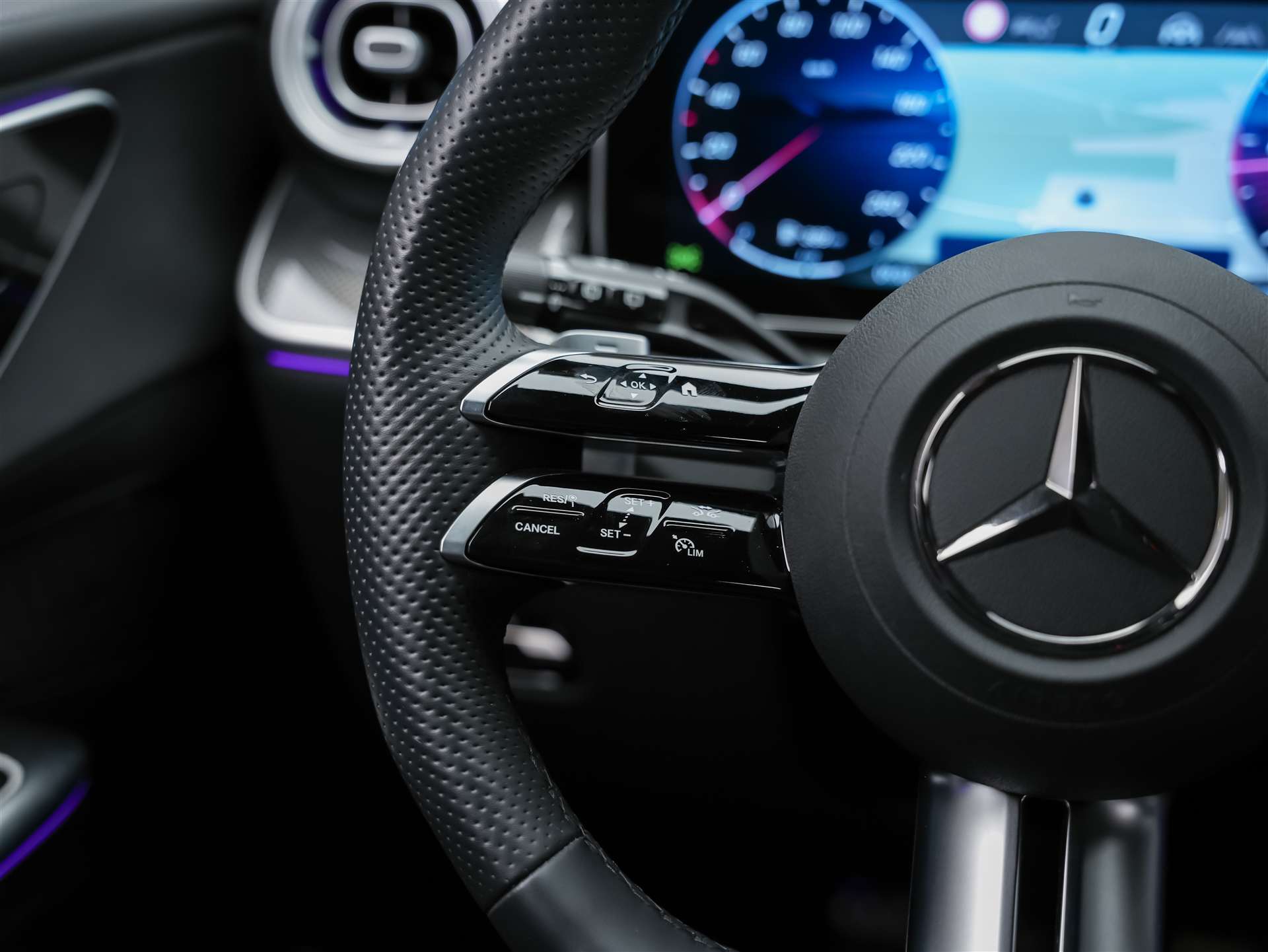 MERCEDES-BENZ GLC 220 d 4Matic 9G-Tronic *Digital Light*Abstandsregler*21" Felgen*360° Kamera*-image-25