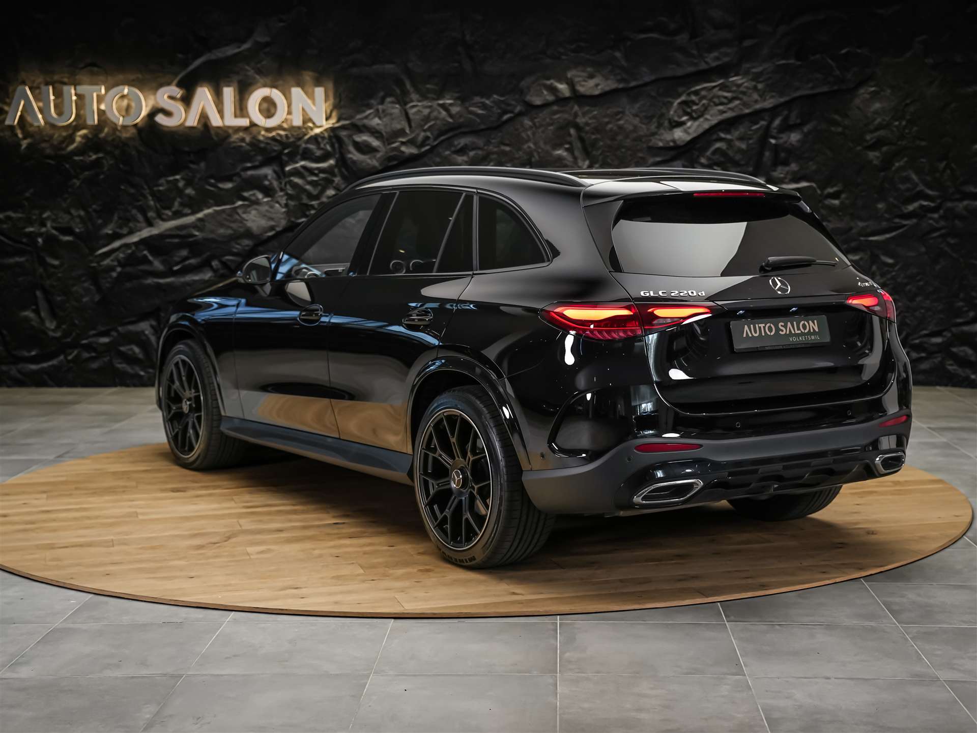 MERCEDES-BENZ GLC 220 d 4Matic 9G-Tronic *Digital Light*Abstandsregler*21" Felgen*360° Kamera*-showroom-element-2