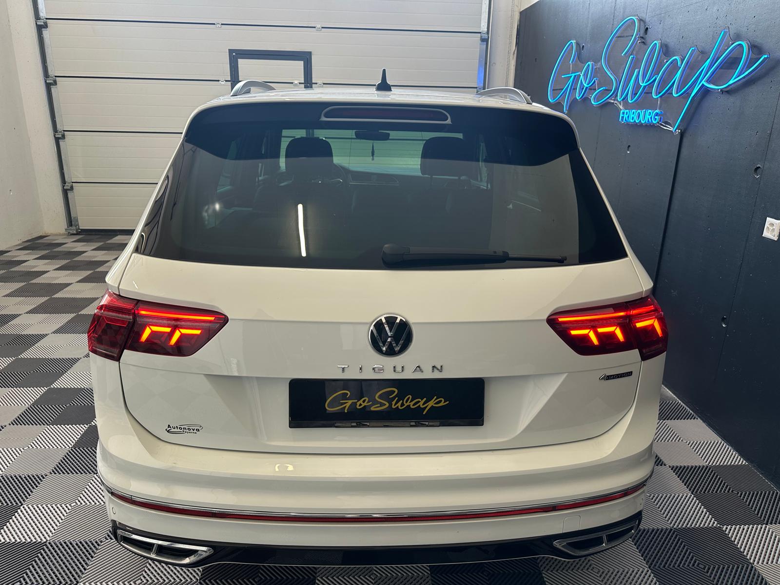 VW Tiguan 2.0TSI R-Line 4Motion DSG-image-4