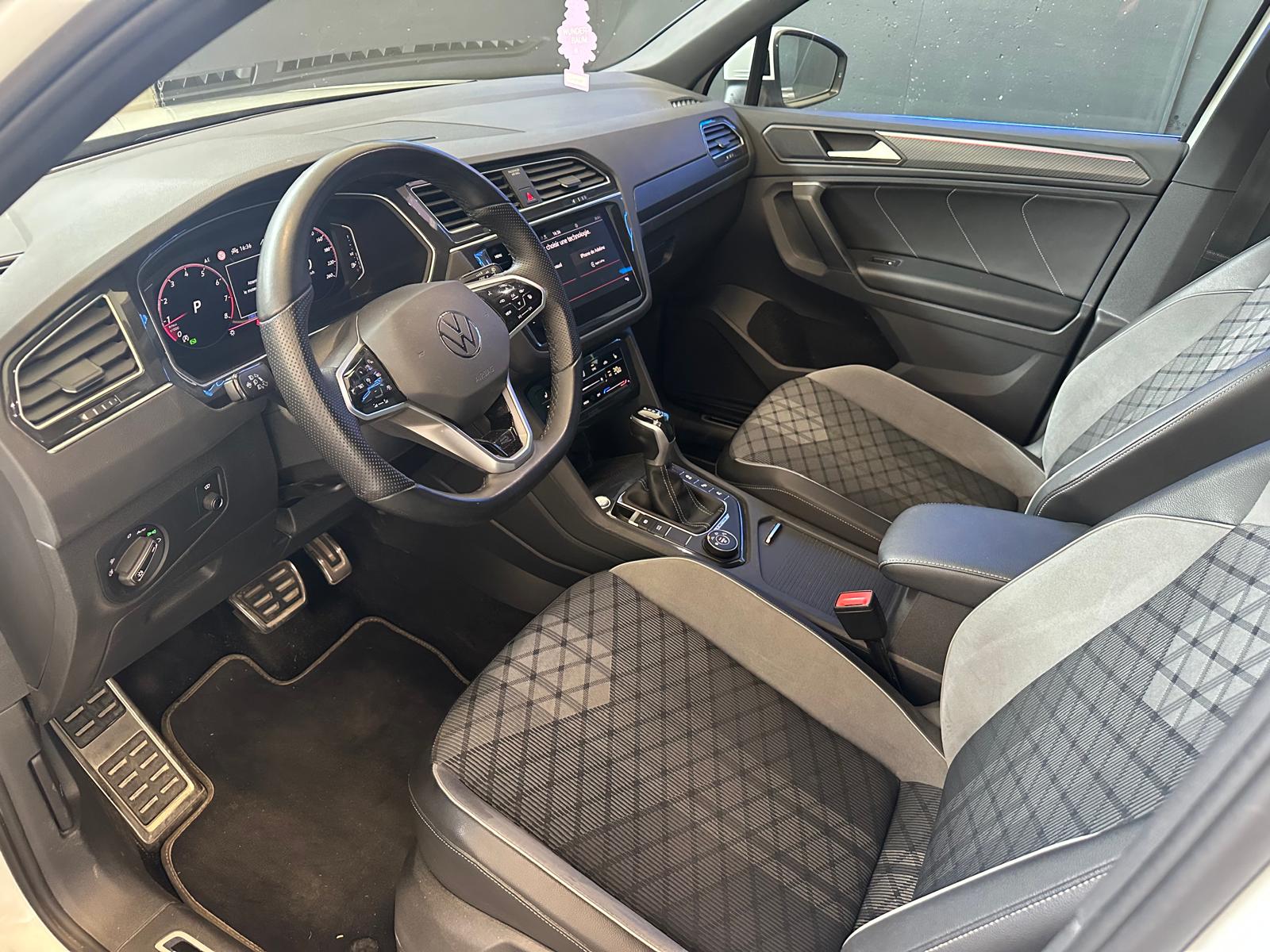 VW Tiguan 2.0TSI R-Line 4Motion DSG-image-1