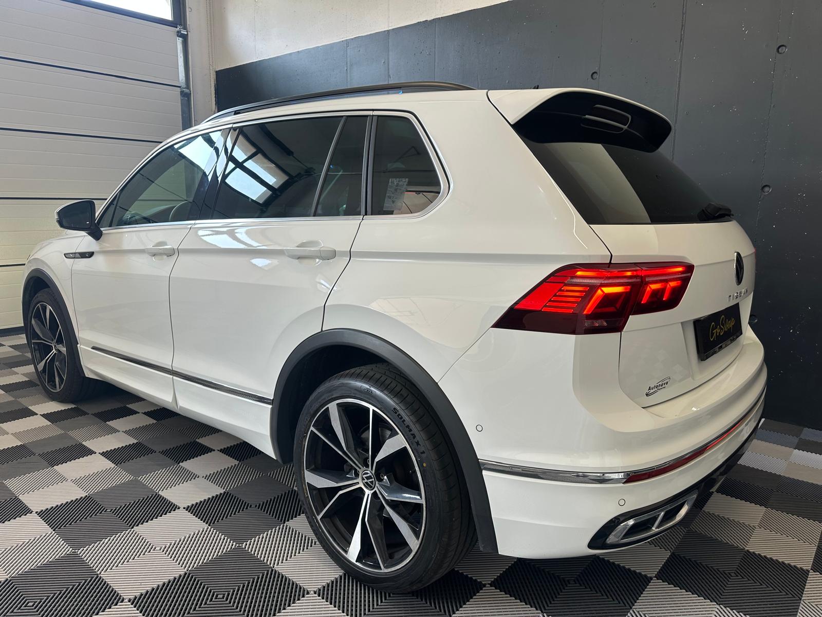 VW Tiguan 2.0TSI R-Line 4Motion DSG-image-3