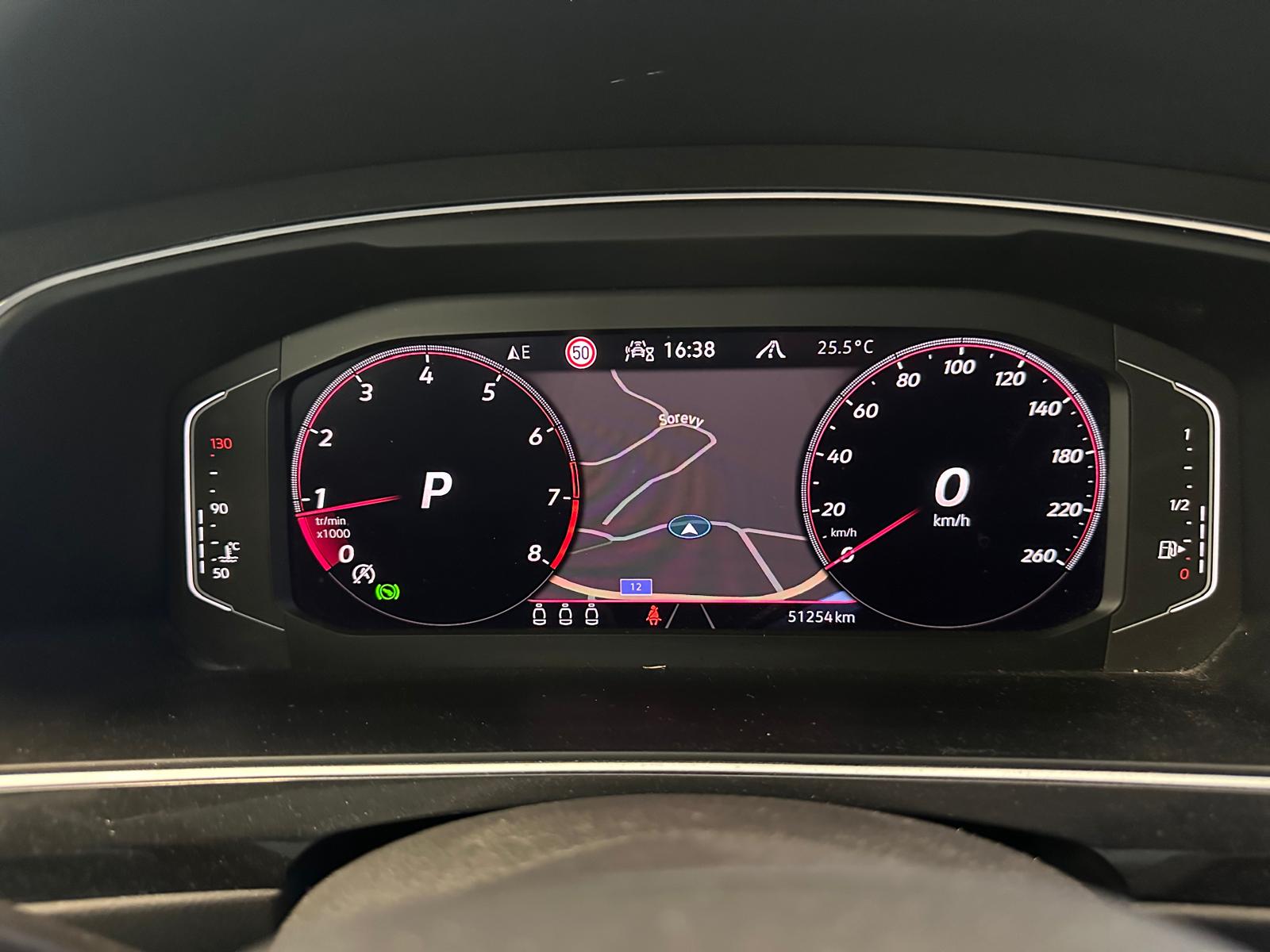 VW Tiguan 2.0TSI R-Line 4Motion DSG-image-20