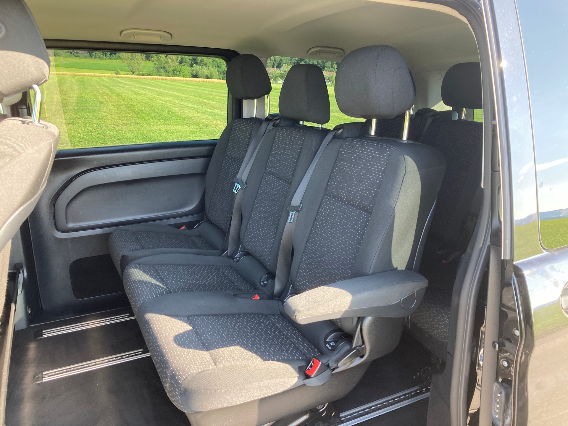 MERCEDES-BENZ Vito 116 CDI Tourer 4Matic 9G-Tronic 9 Sitzer-image-7