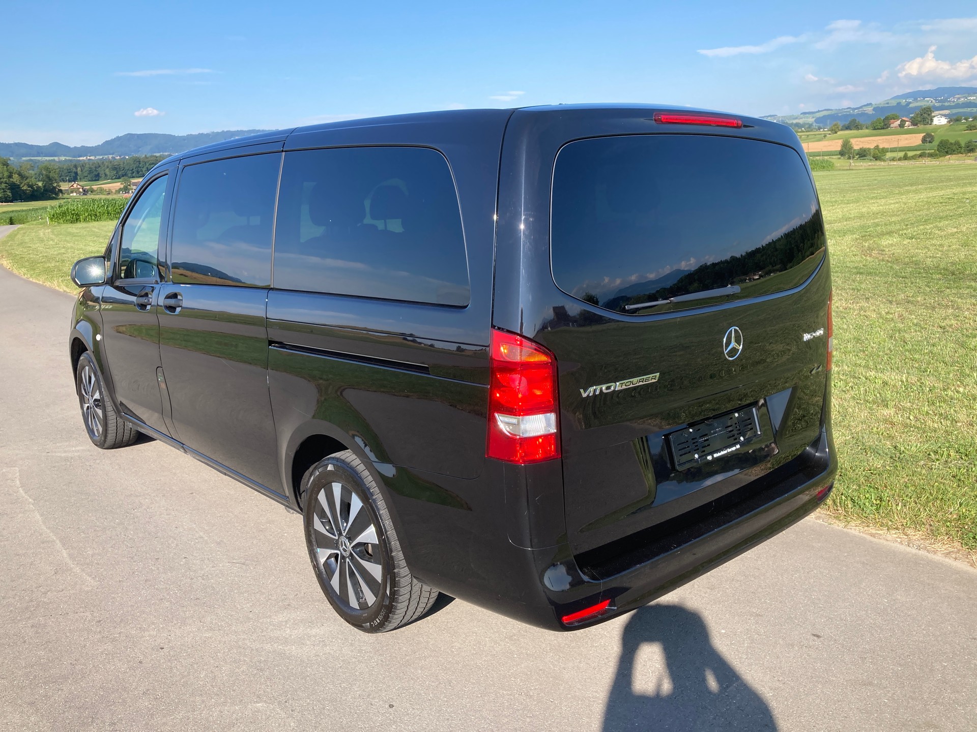 MERCEDES-BENZ Vito 116 CDI Tourer 4Matic 9G-Tronic 9 Sitzer-image-3