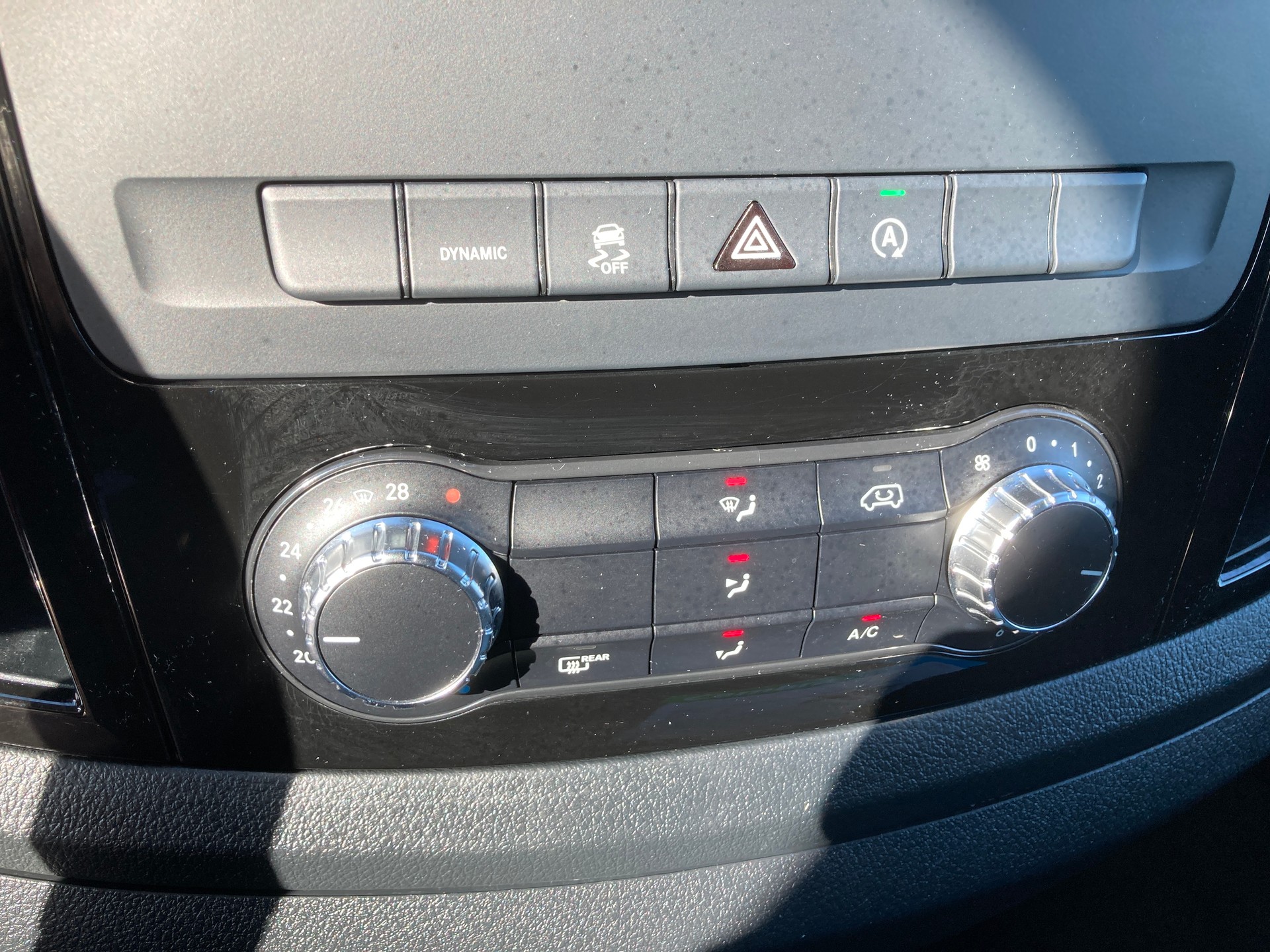 MERCEDES-BENZ Vito 116 CDI Tourer 4Matic 9G-Tronic 9 Sitzer-image-11