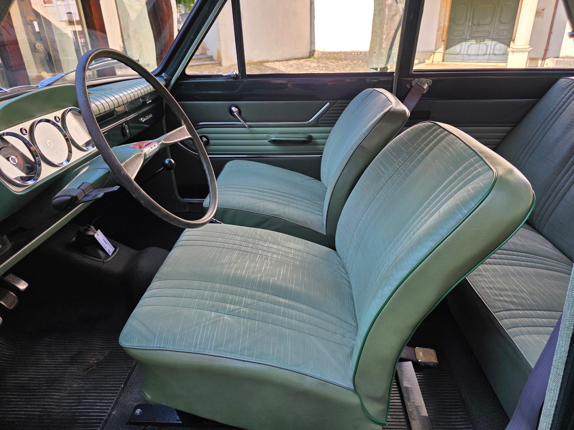 FORD Cortina mit Veteranenstatus-image-12