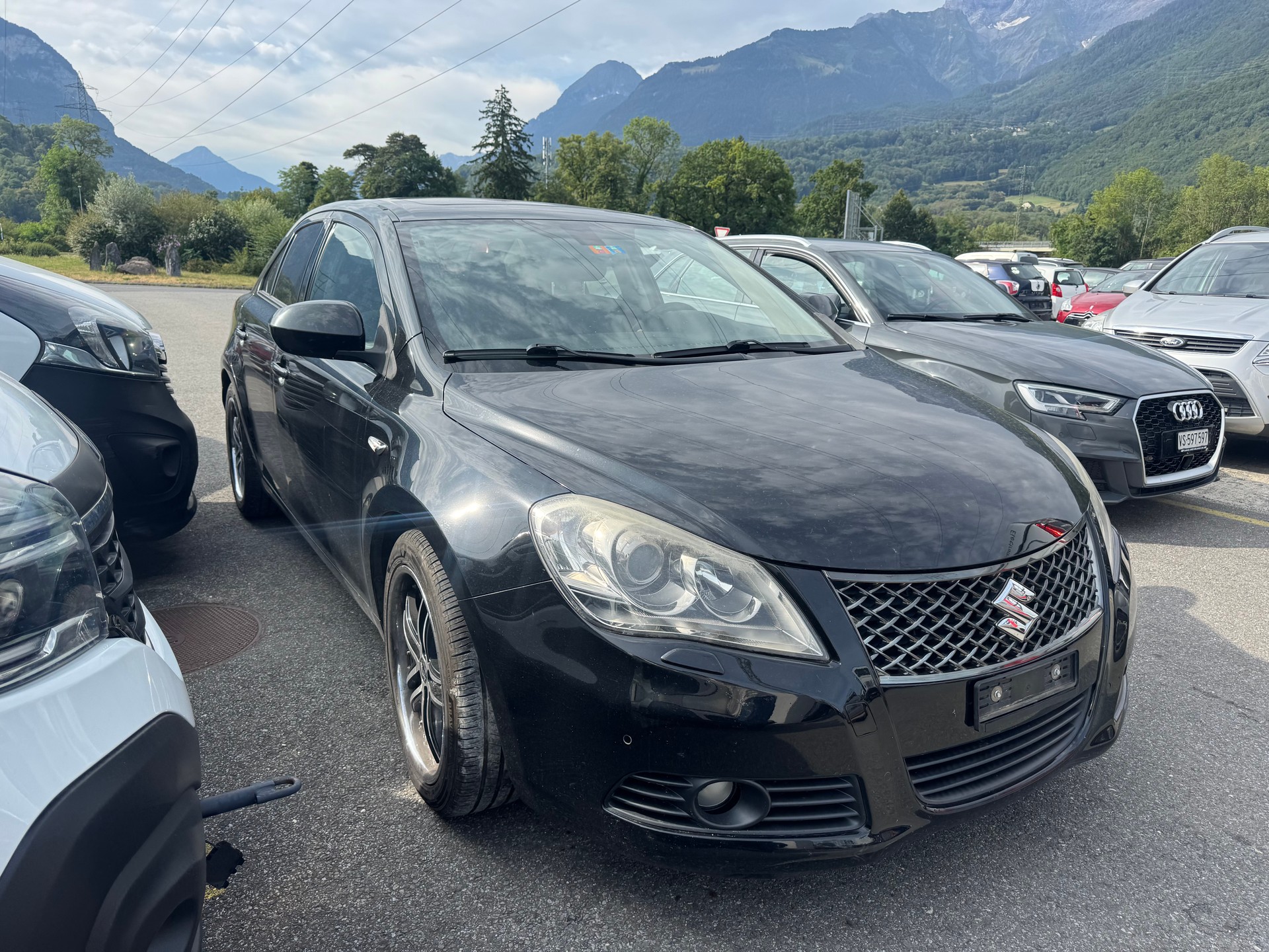 SUZUKI Kizashi 2.4 GL Top 4WD CVT-image-4
