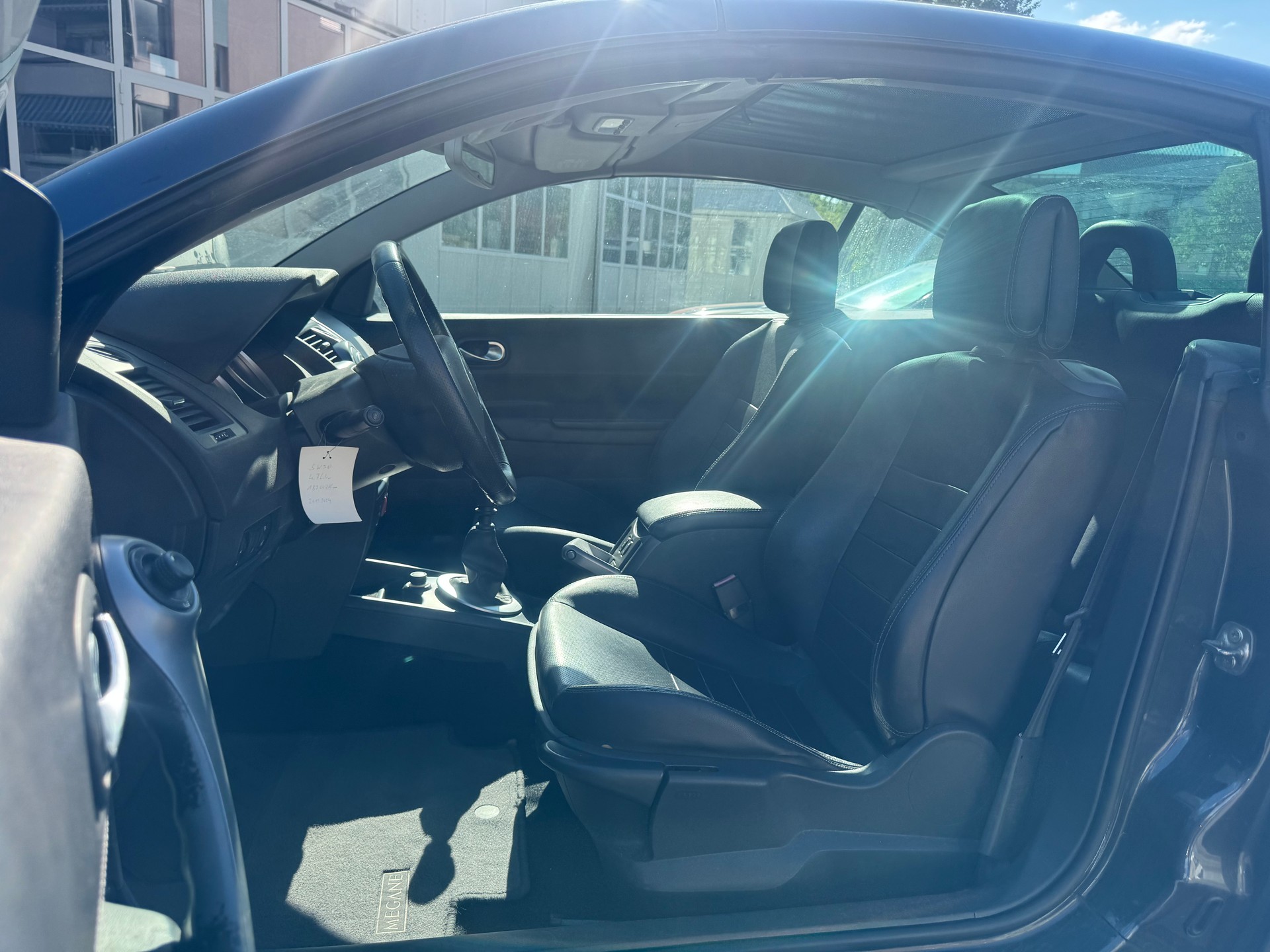 RENAULT Mégane C-C 1.9 dCi Dynamique Confort-image-8
