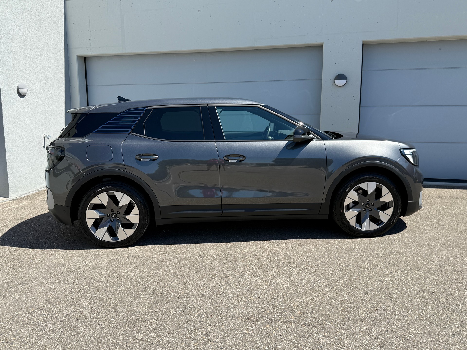 FORD Explorer Elektro 77kWh Extended Range PREMIUM mit Anhängerkupplung, Wärmepumpe & Panoramadach-image-7