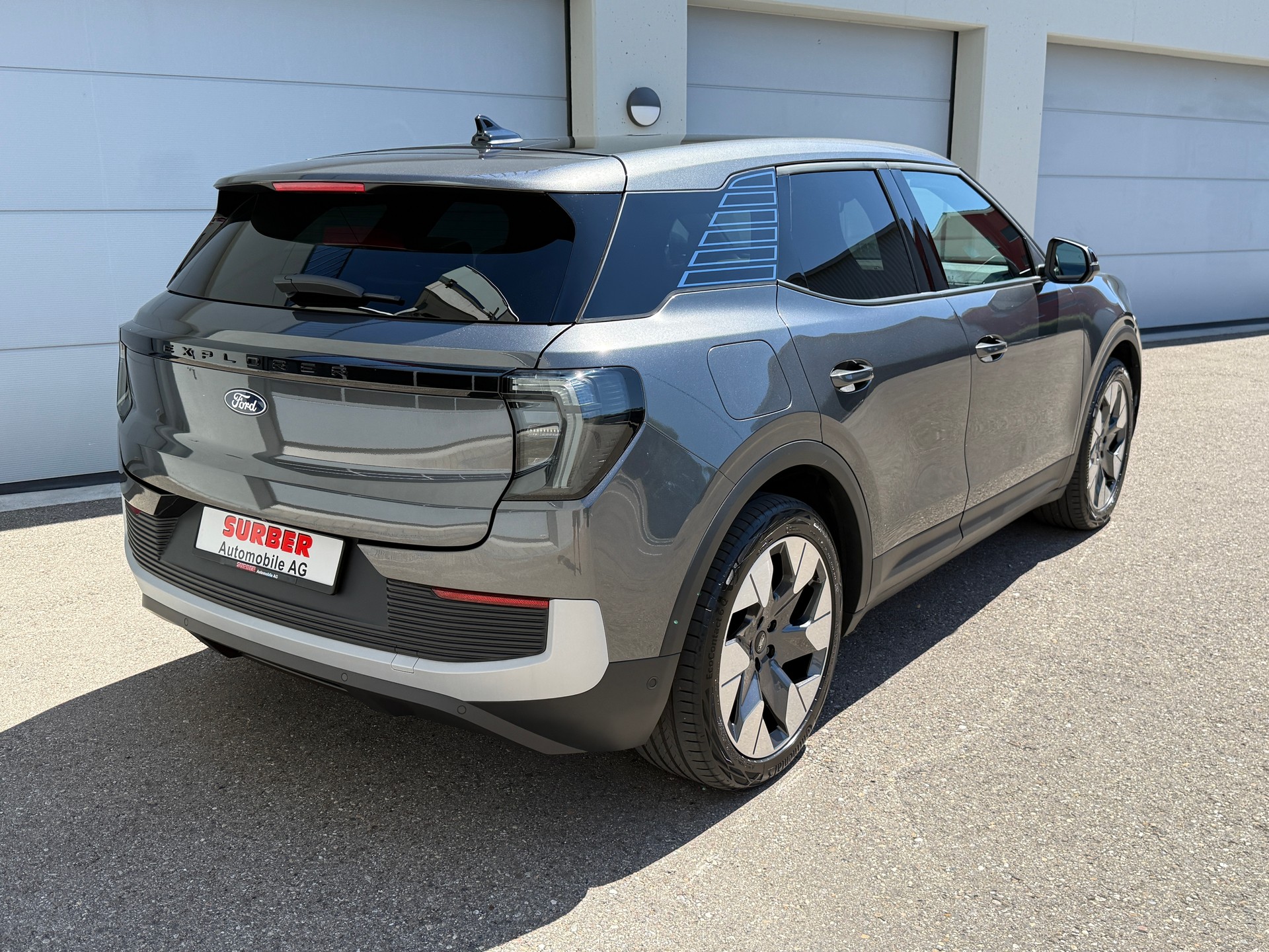 FORD Explorer Elektro 77kWh Extended Range PREMIUM mit Anhängerkupplung, Wärmepumpe & Panoramadach-image-4