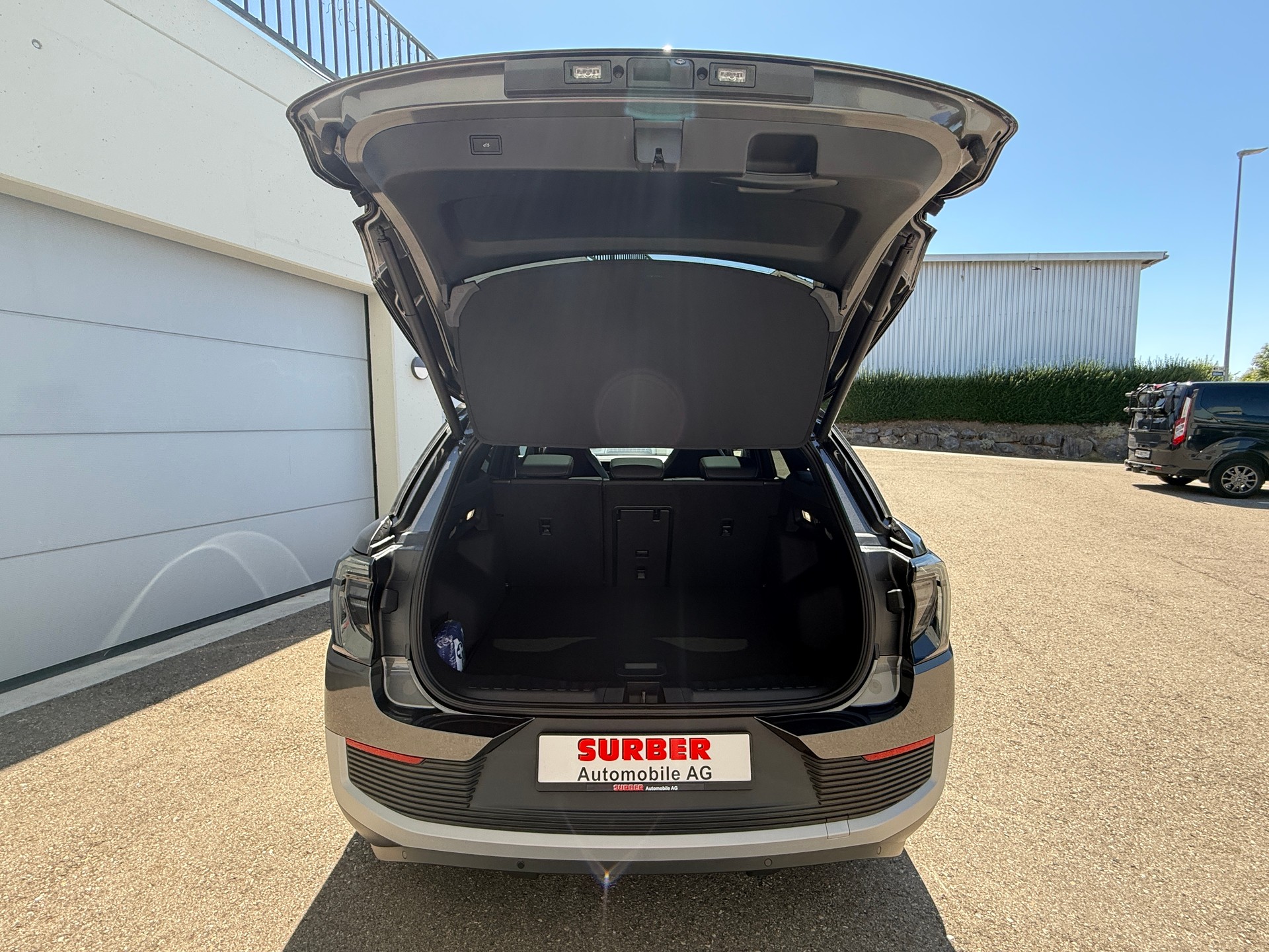 FORD Explorer Elektro 77kWh Extended Range PREMIUM mit Anhängerkupplung, Wärmepumpe & Panoramadach-image-11