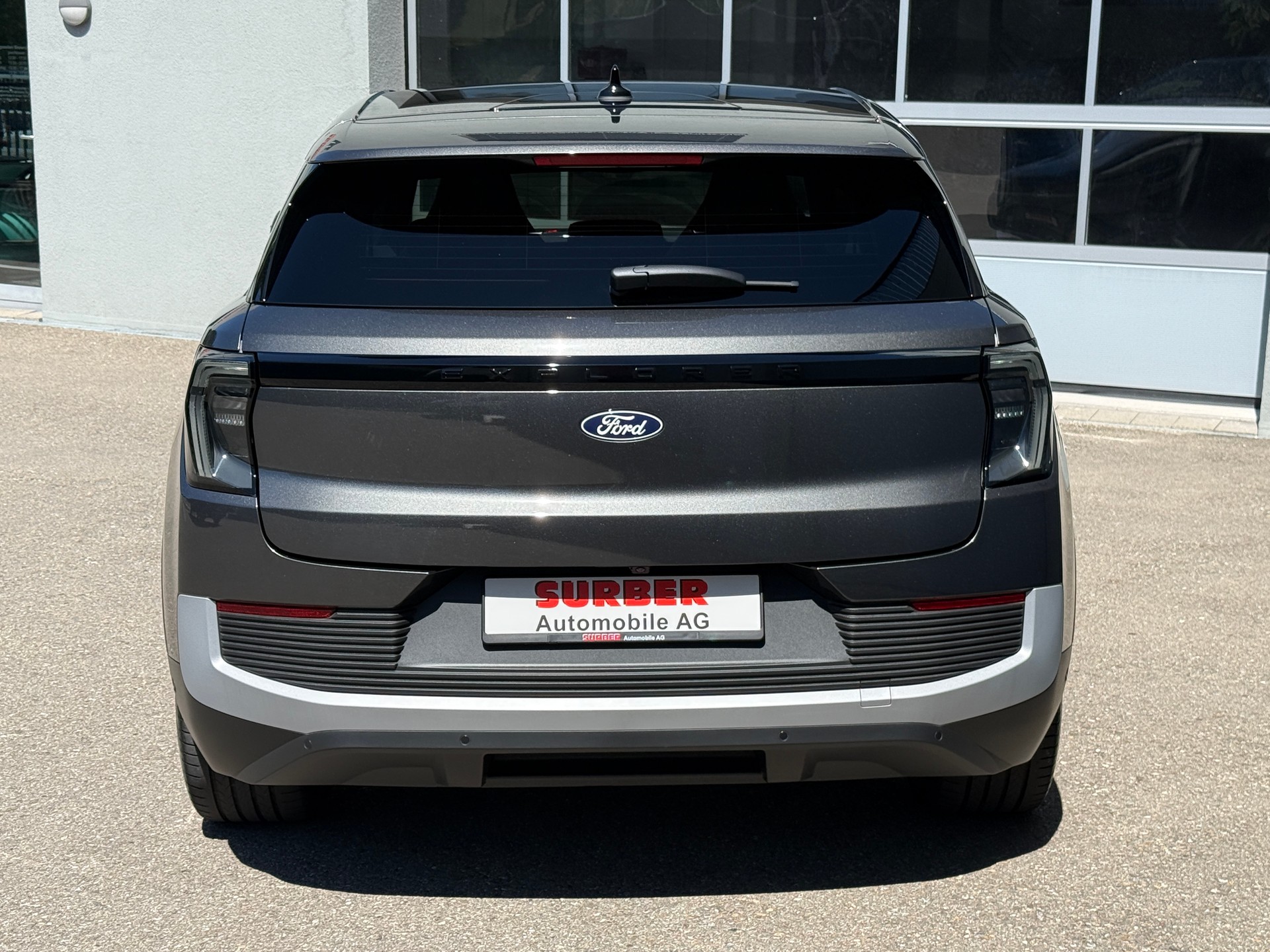 FORD Explorer Elektro 77kWh Extended Range PREMIUM mit Anhängerkupplung, Wärmepumpe & Panoramadach-image-10