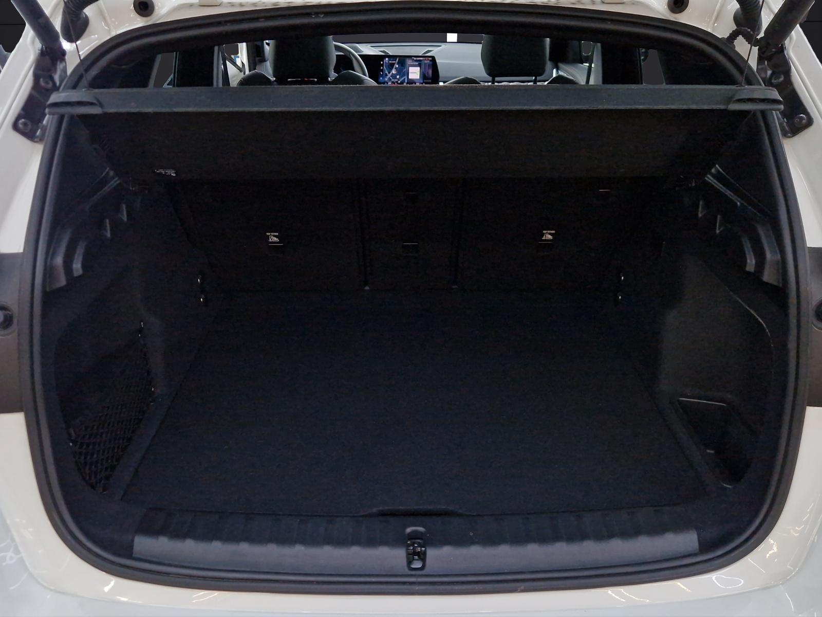 BMW X1 30e xDrive-image-12