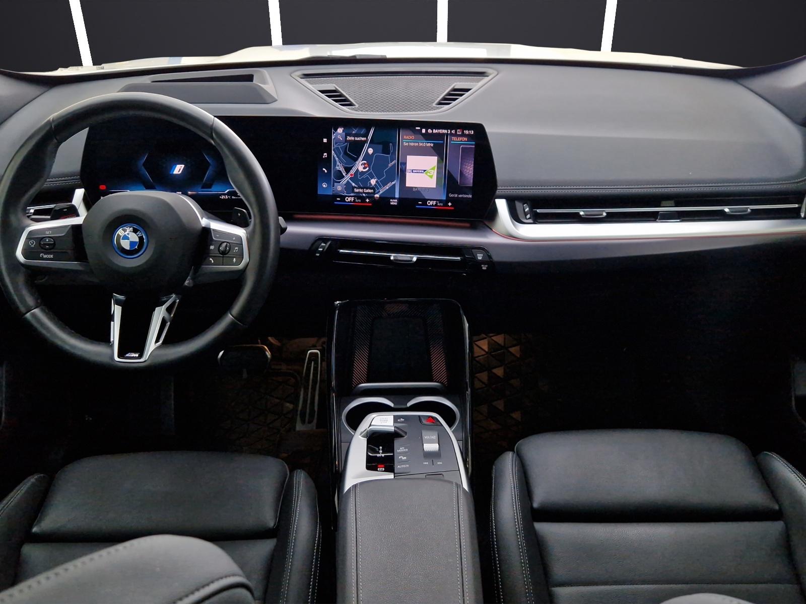 BMW X1 30e xDrive-image-17