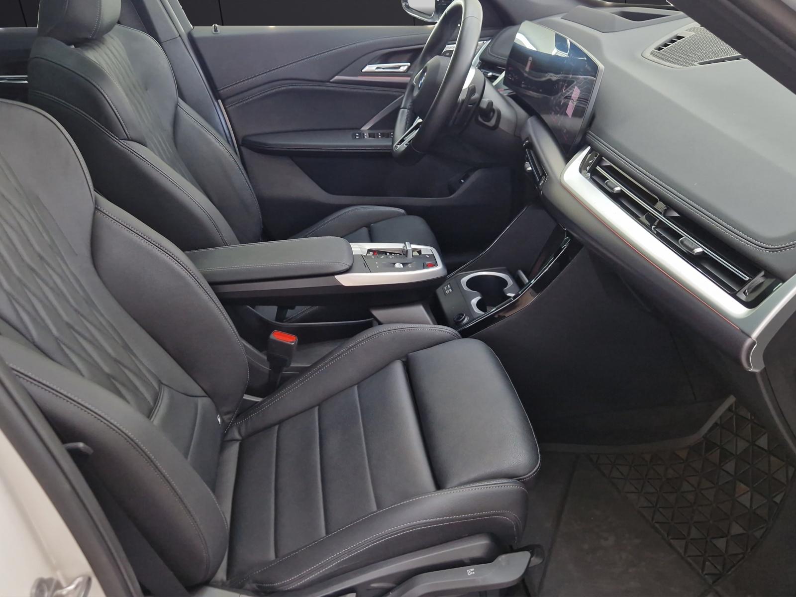 BMW X1 30e xDrive-image-14