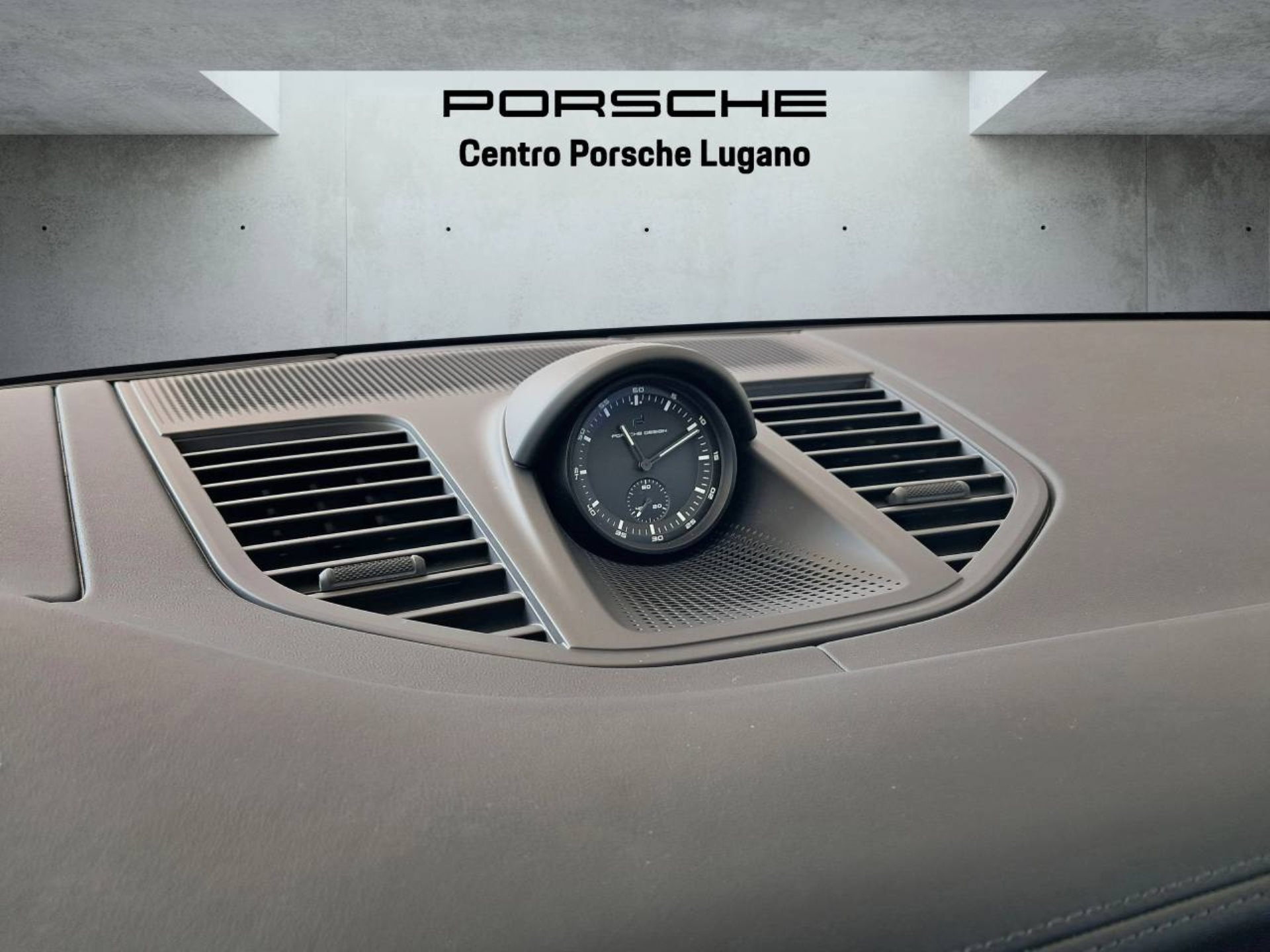 PORSCHE Panamera Turbo E-Hybrid (MY24)-image-24