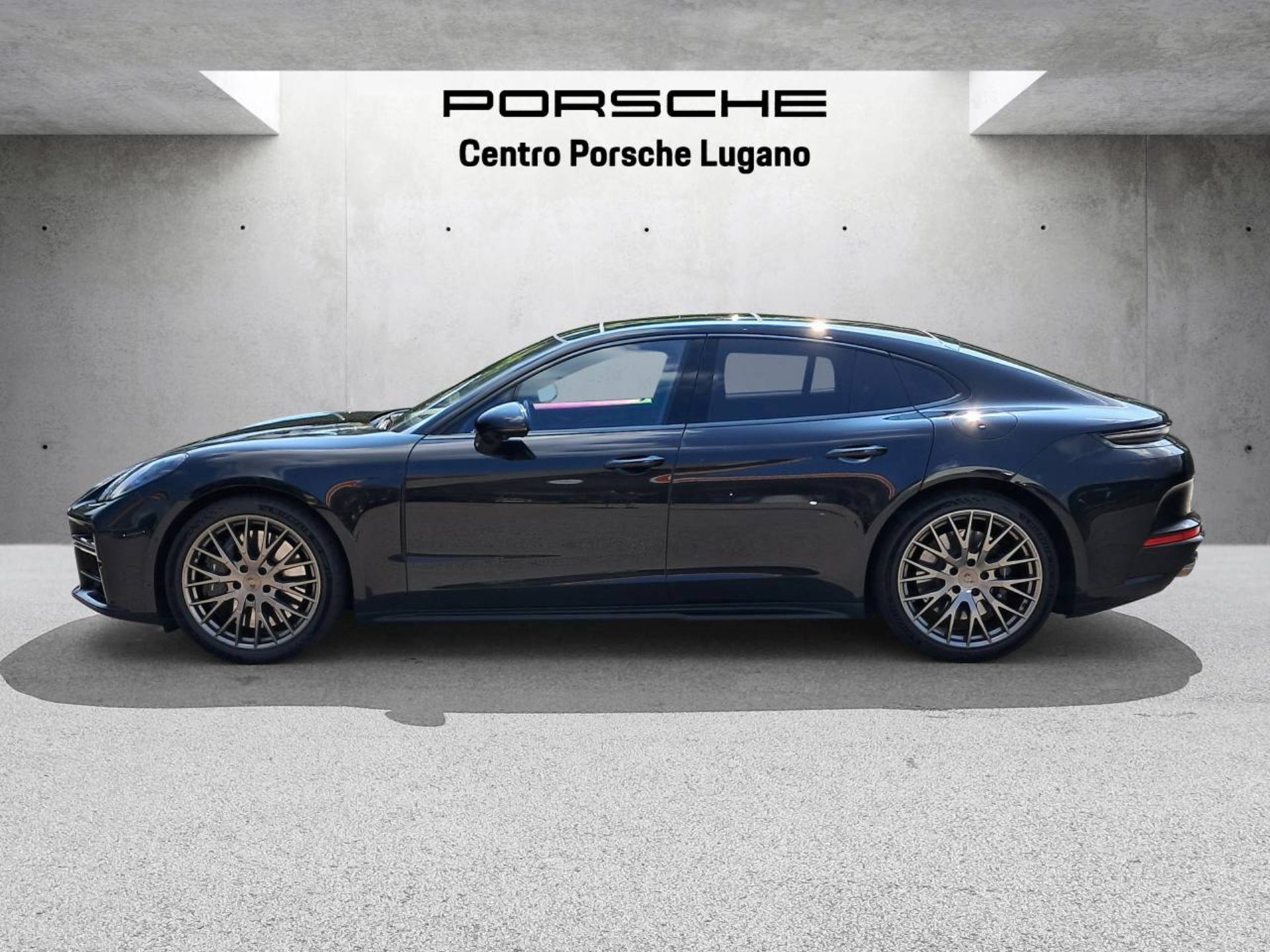 PORSCHE Panamera Turbo E-Hybrid (MY24)-image-1