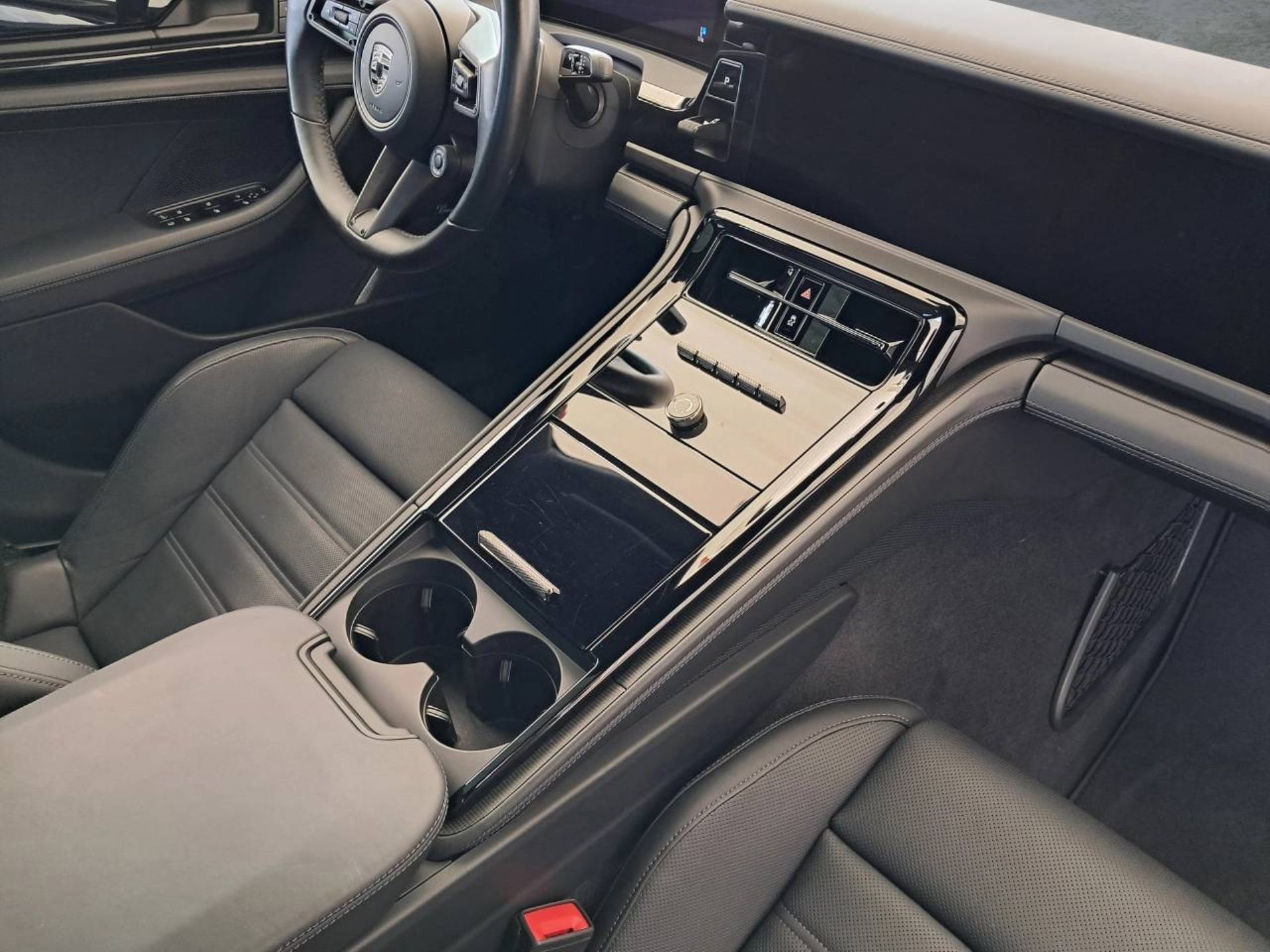 PORSCHE Panamera Turbo E-Hybrid (MY24)-image-19