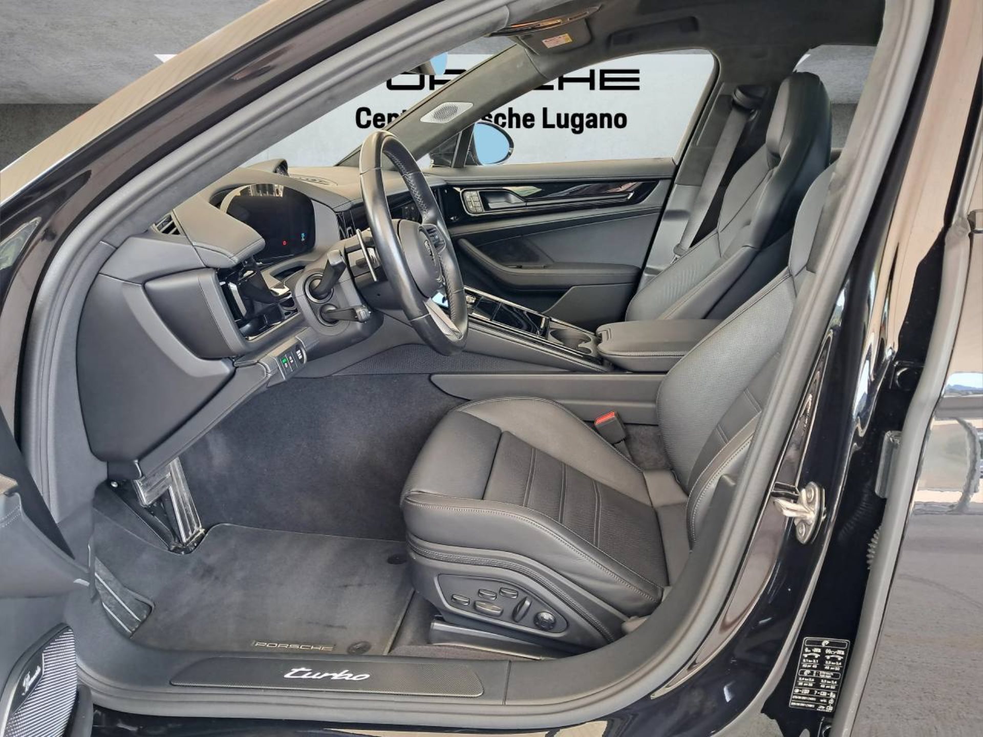 PORSCHE Panamera Turbo E-Hybrid (MY24)-image-3