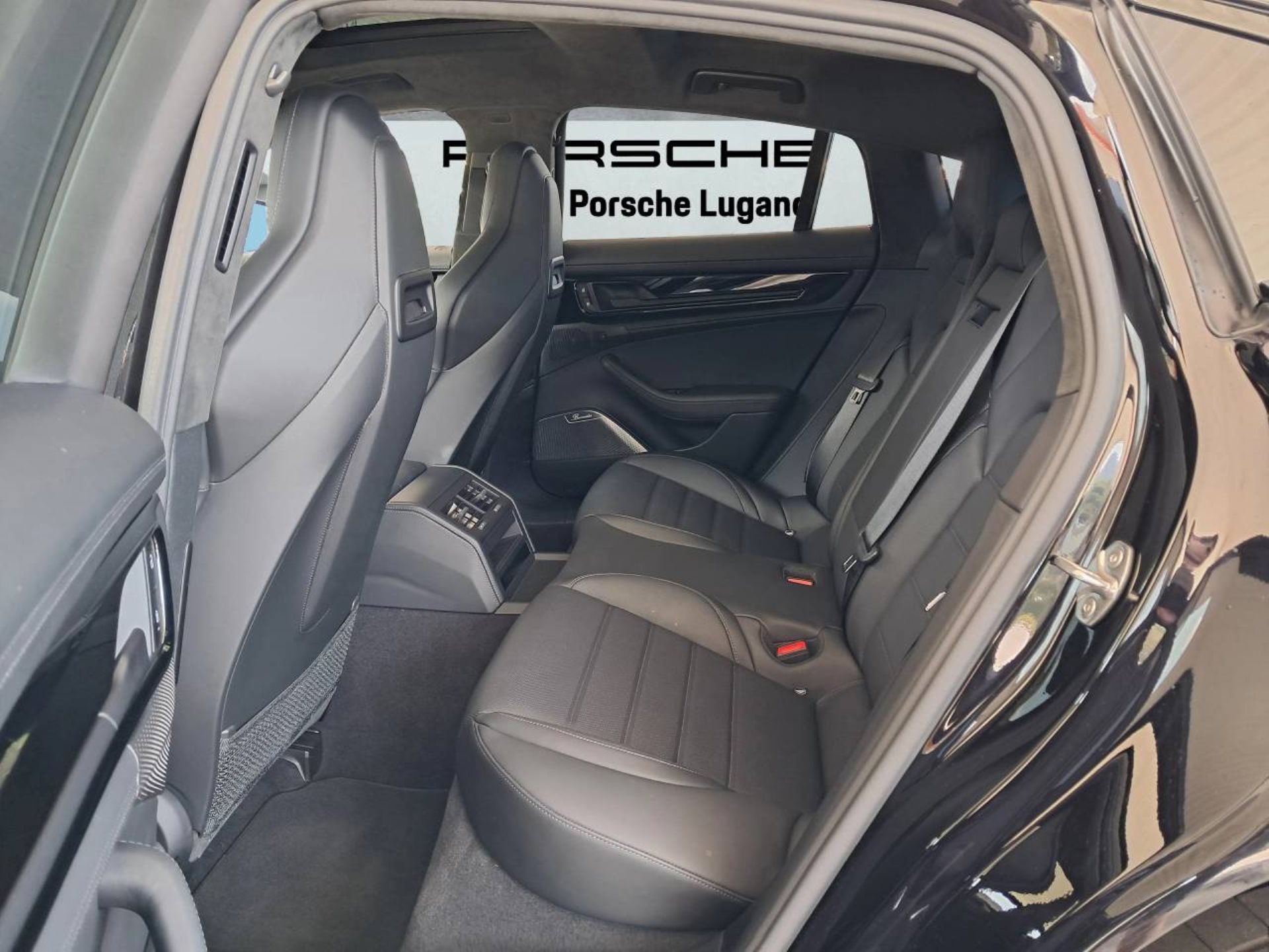 PORSCHE Panamera Turbo E-Hybrid (MY24)-image-16