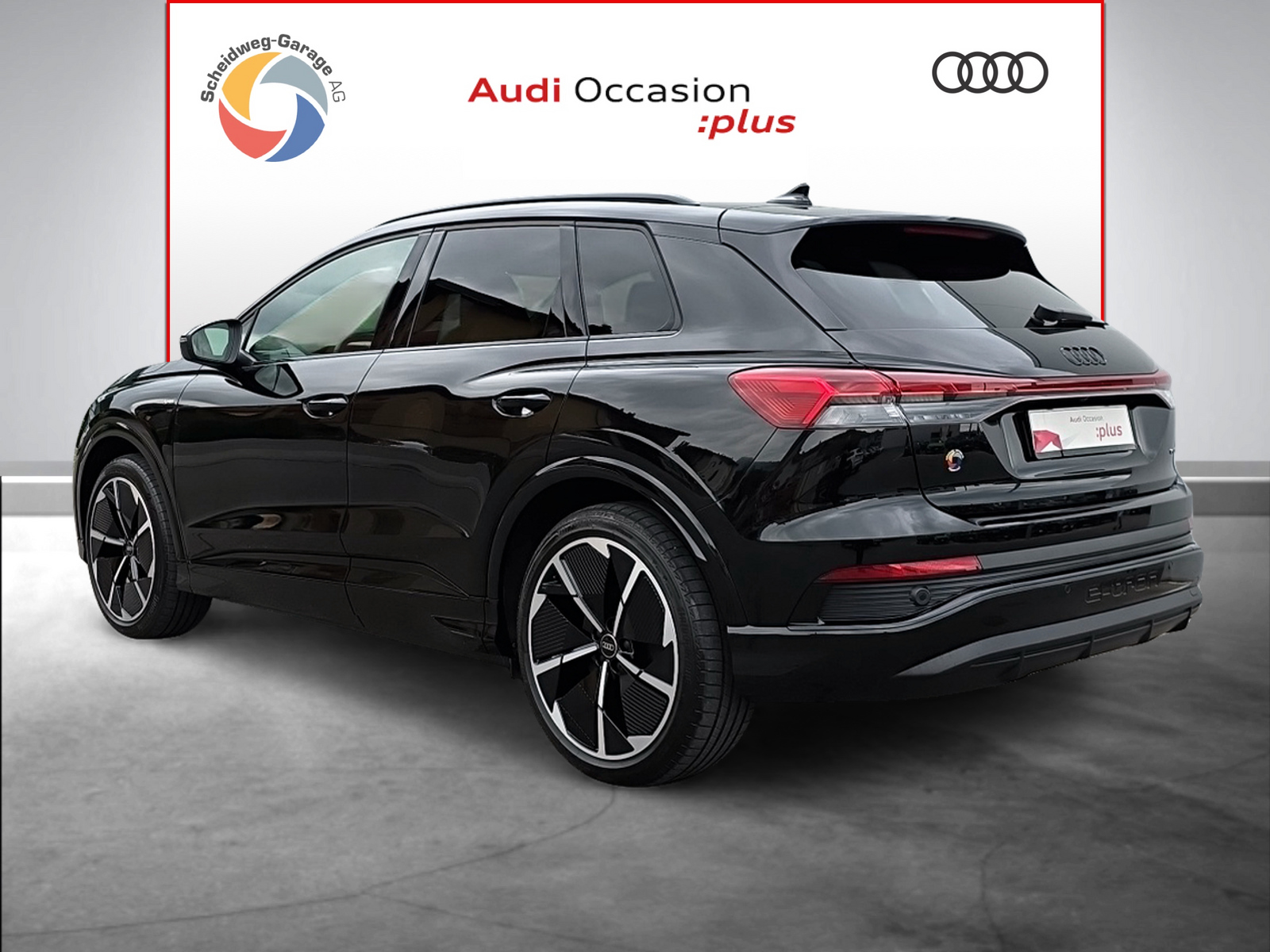 AUDI Q4 e-tron 55 quattro-image-12