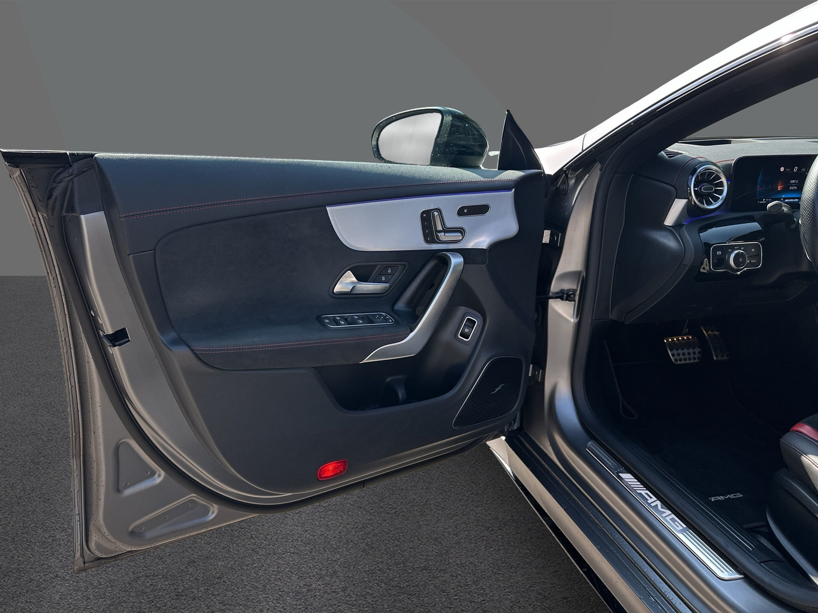 MERCEDES-BENZ CLA 35 AMG 4Matic 8G-DCT-image-11