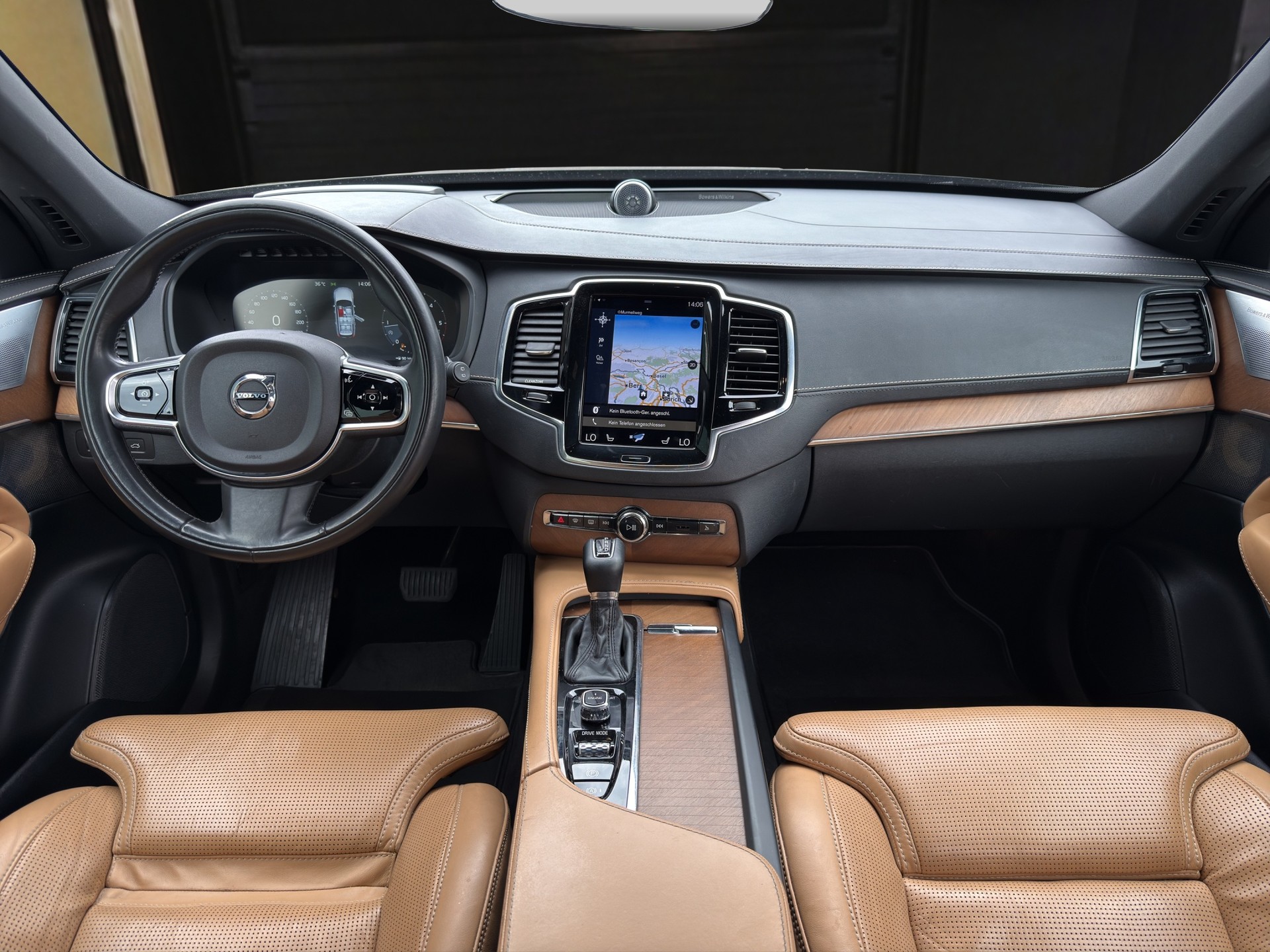 VOLVO XC90 2.0 D5 First Ed. 7P. AWD-image-11