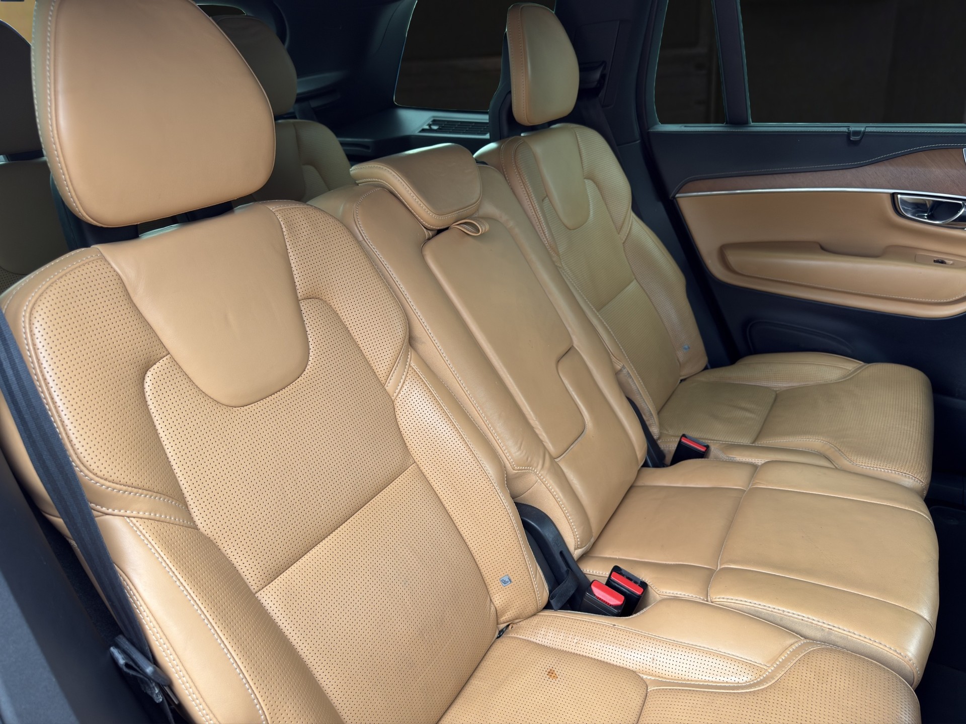 VOLVO XC90 2.0 D5 First Ed. 7P. AWD-image-13