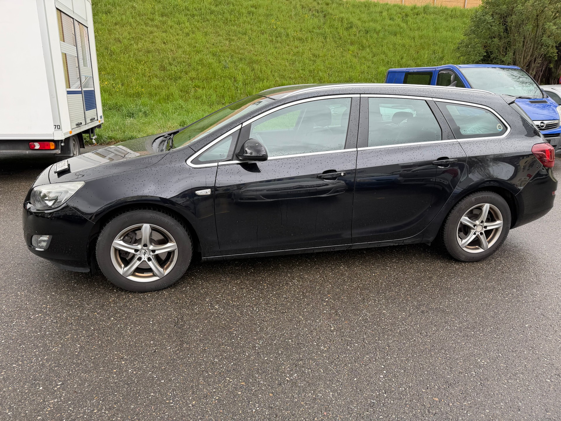 OPEL Astra SportsTourer 2.0 CDTi Enjoy-image-6